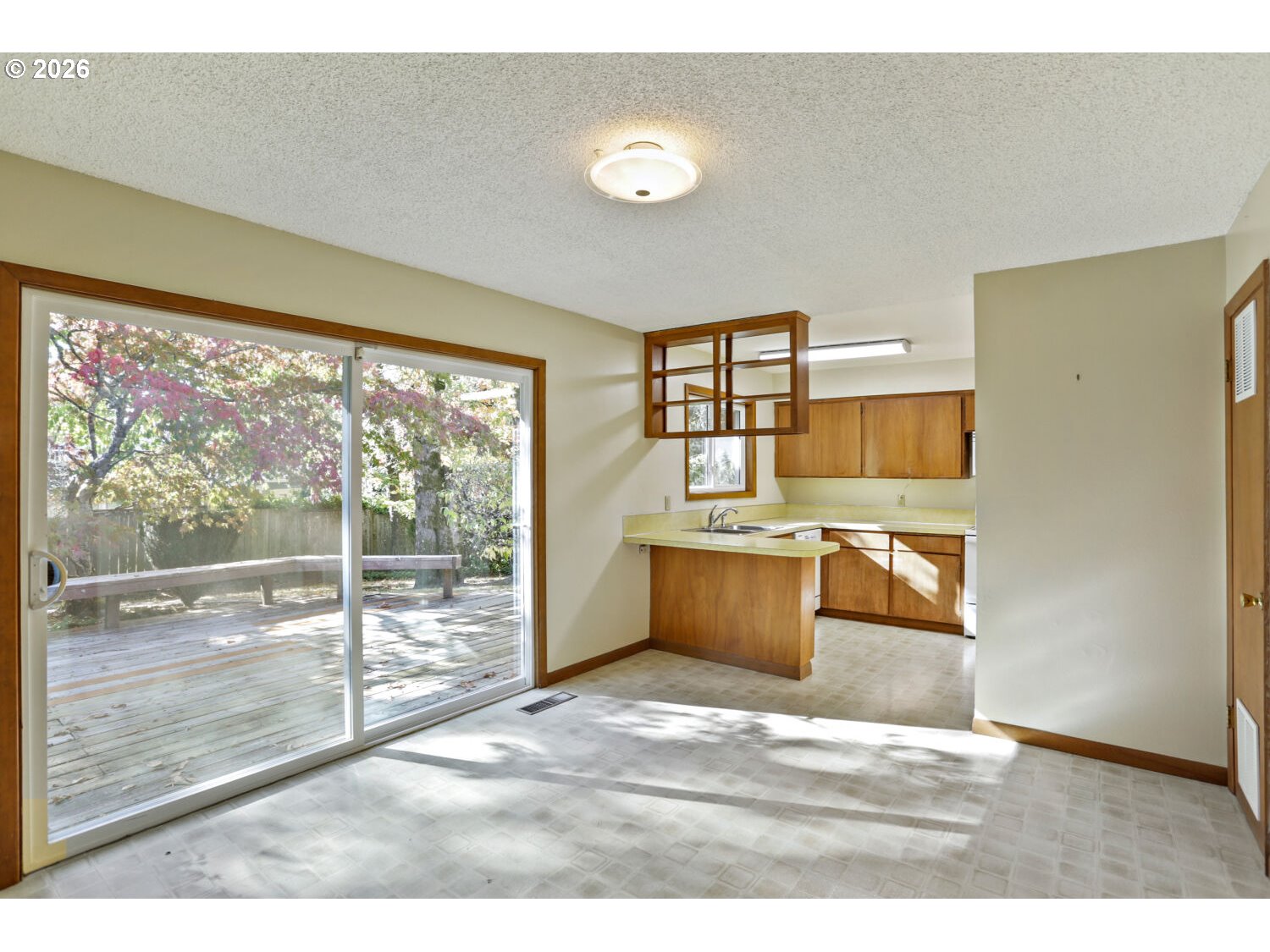 6440 Sw Huber St Property Photo 8