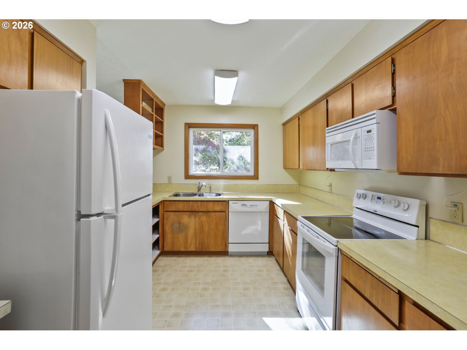 6440 Sw Huber St Property Photo 9