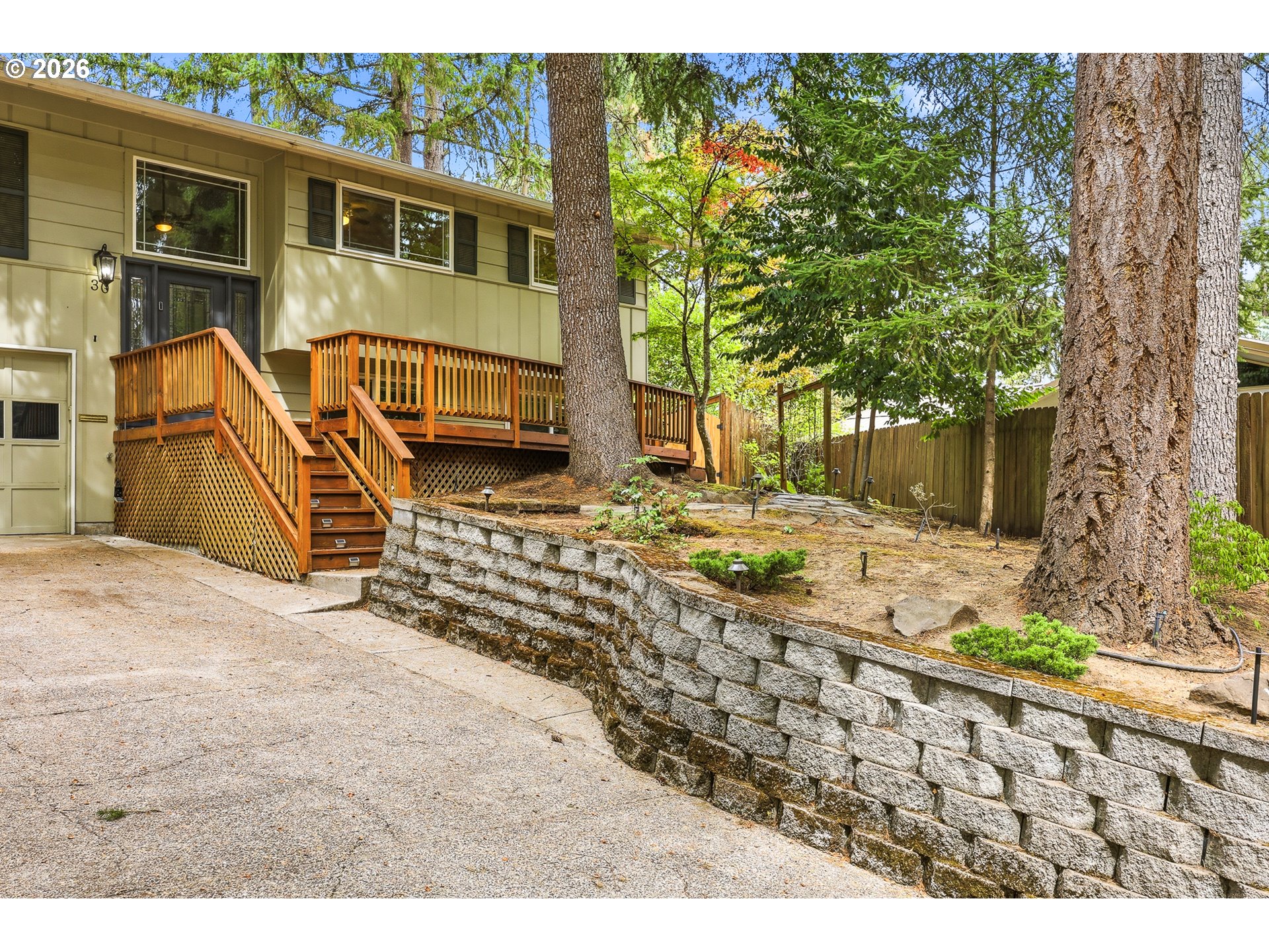 30 Coachman Dr Property Photo 1