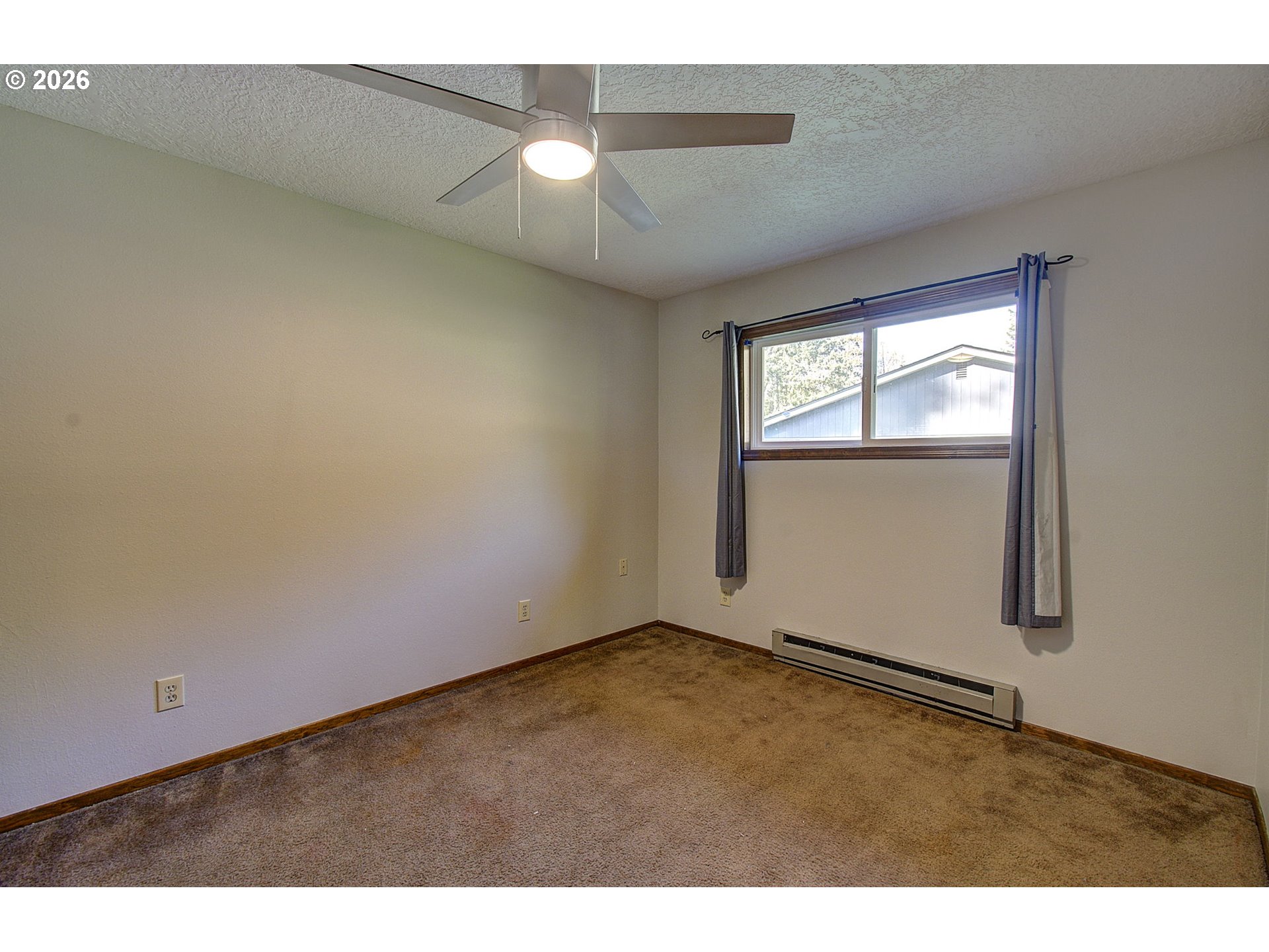 100 Inglewood Dr Property Photo 16