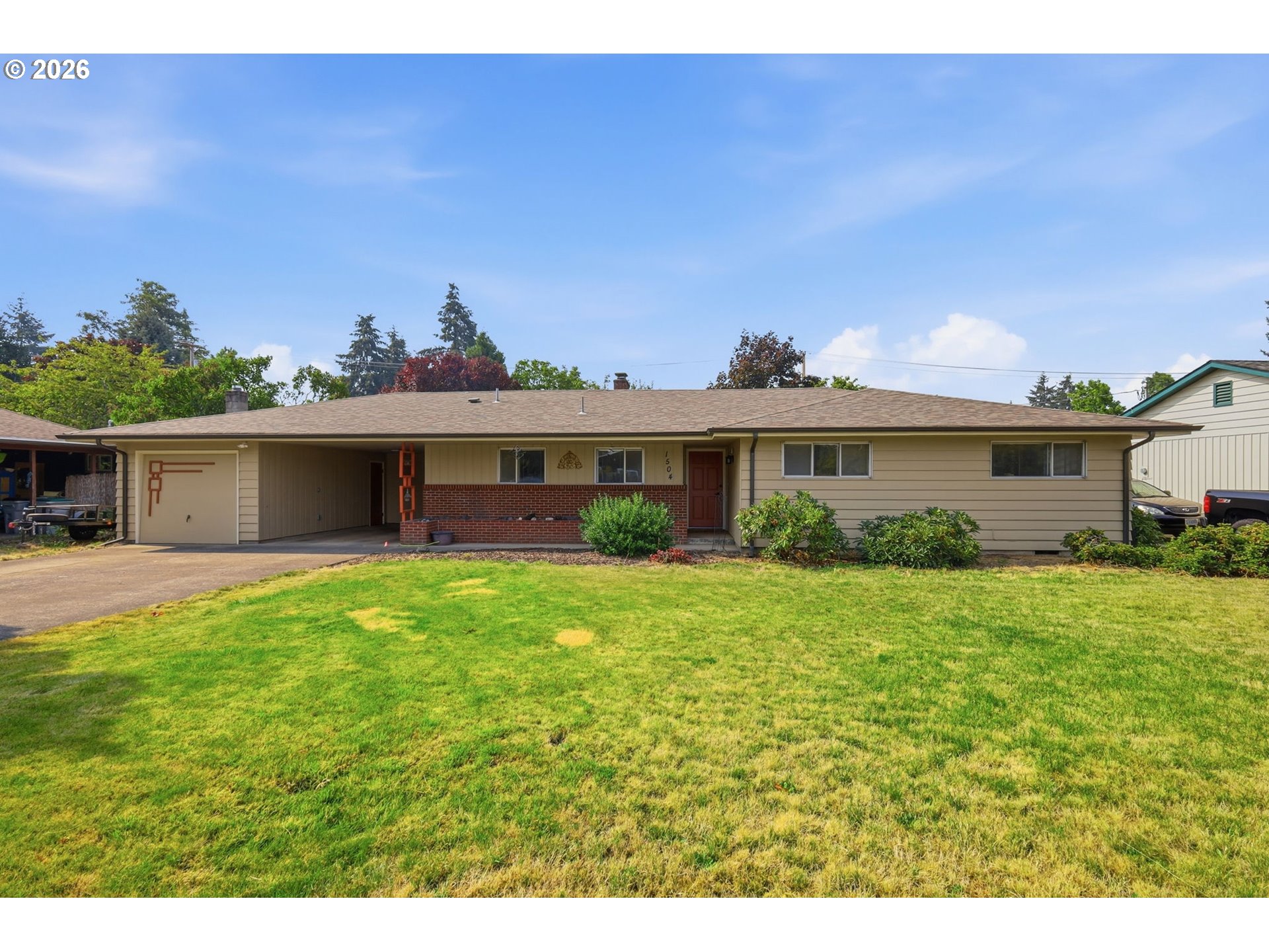 1504 Green Acres Rd Property Photo 1