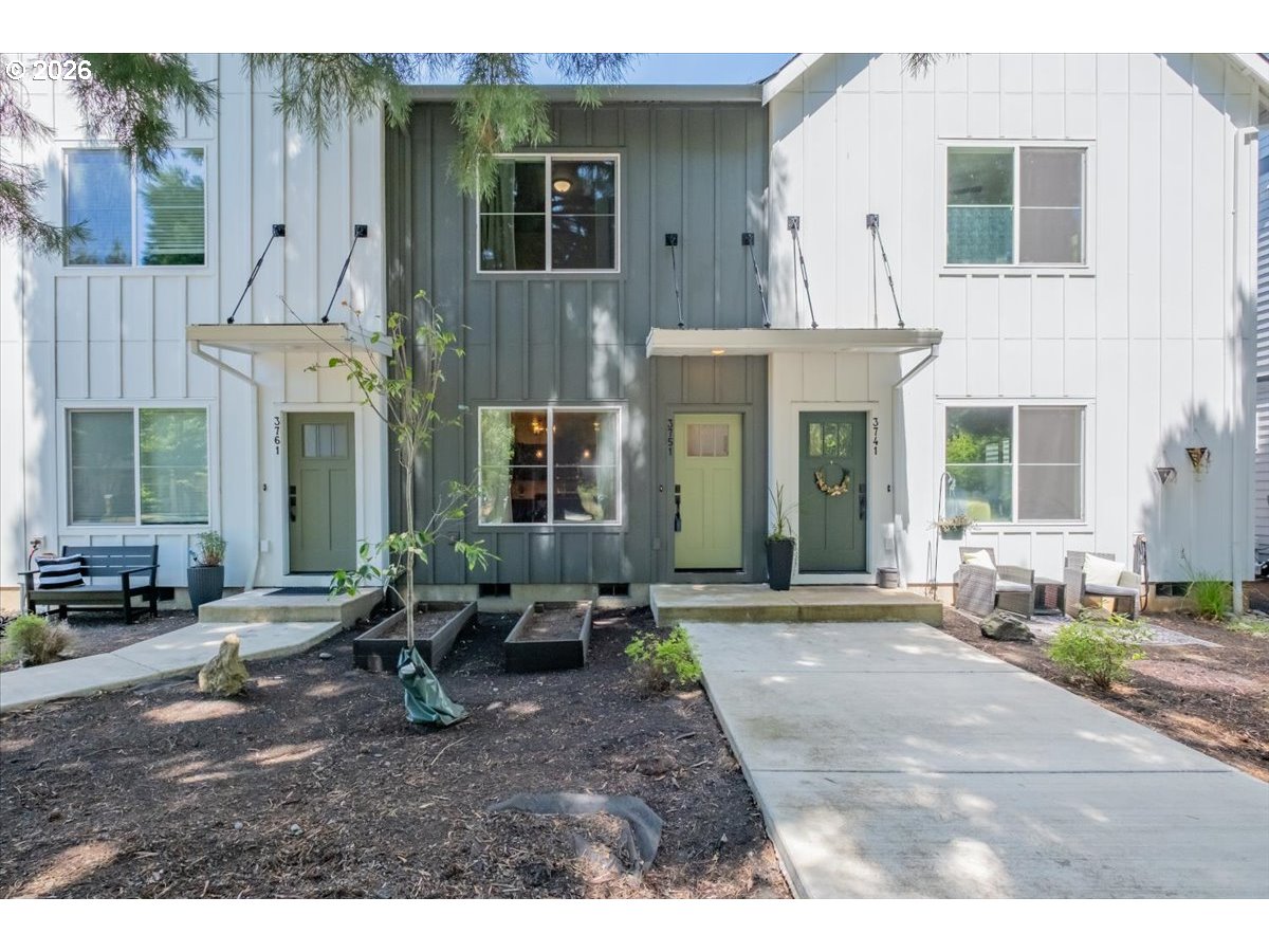3751 Village Center Dr Se Property Photo 1