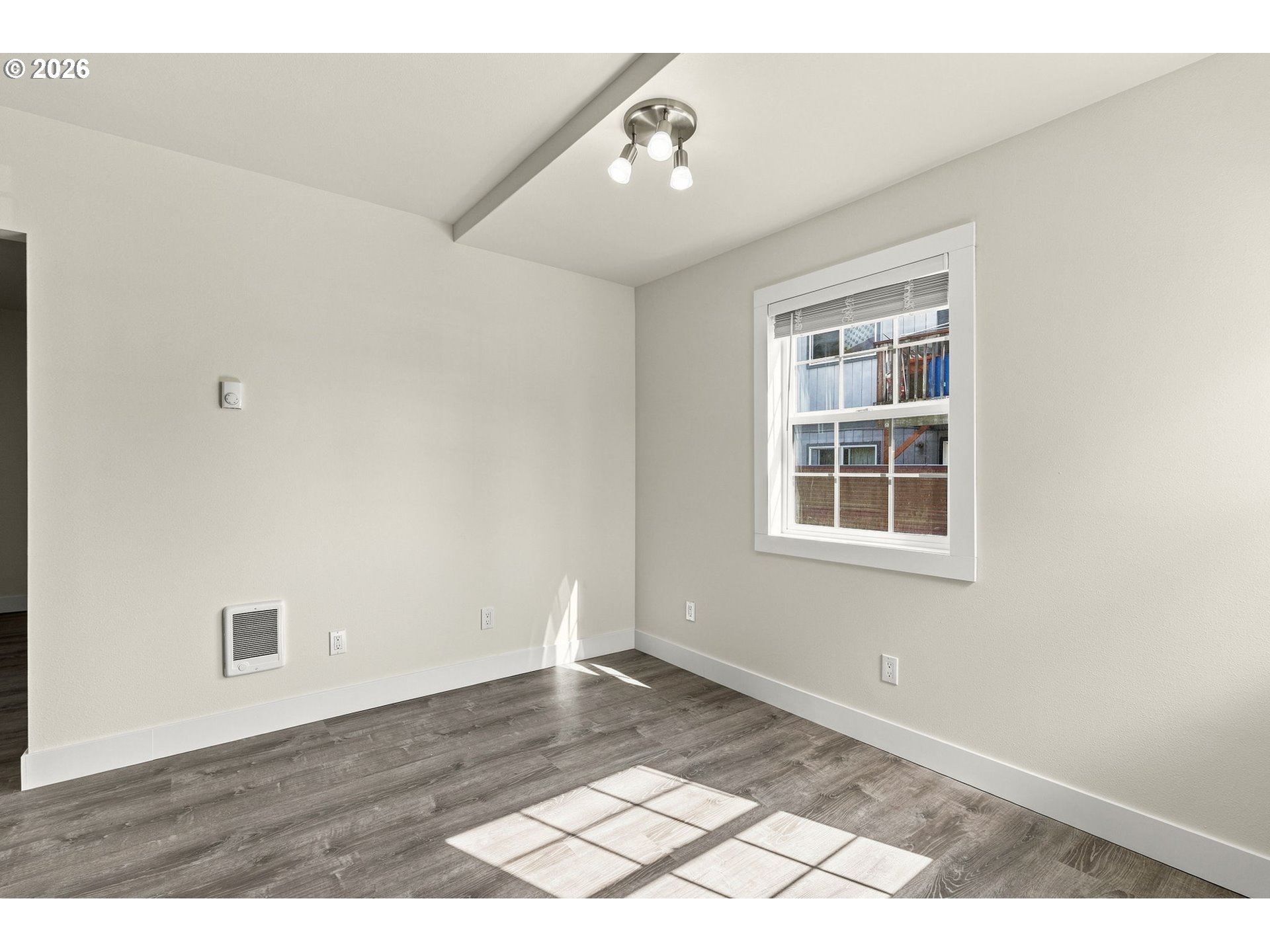 187 37th St Property Photo 10