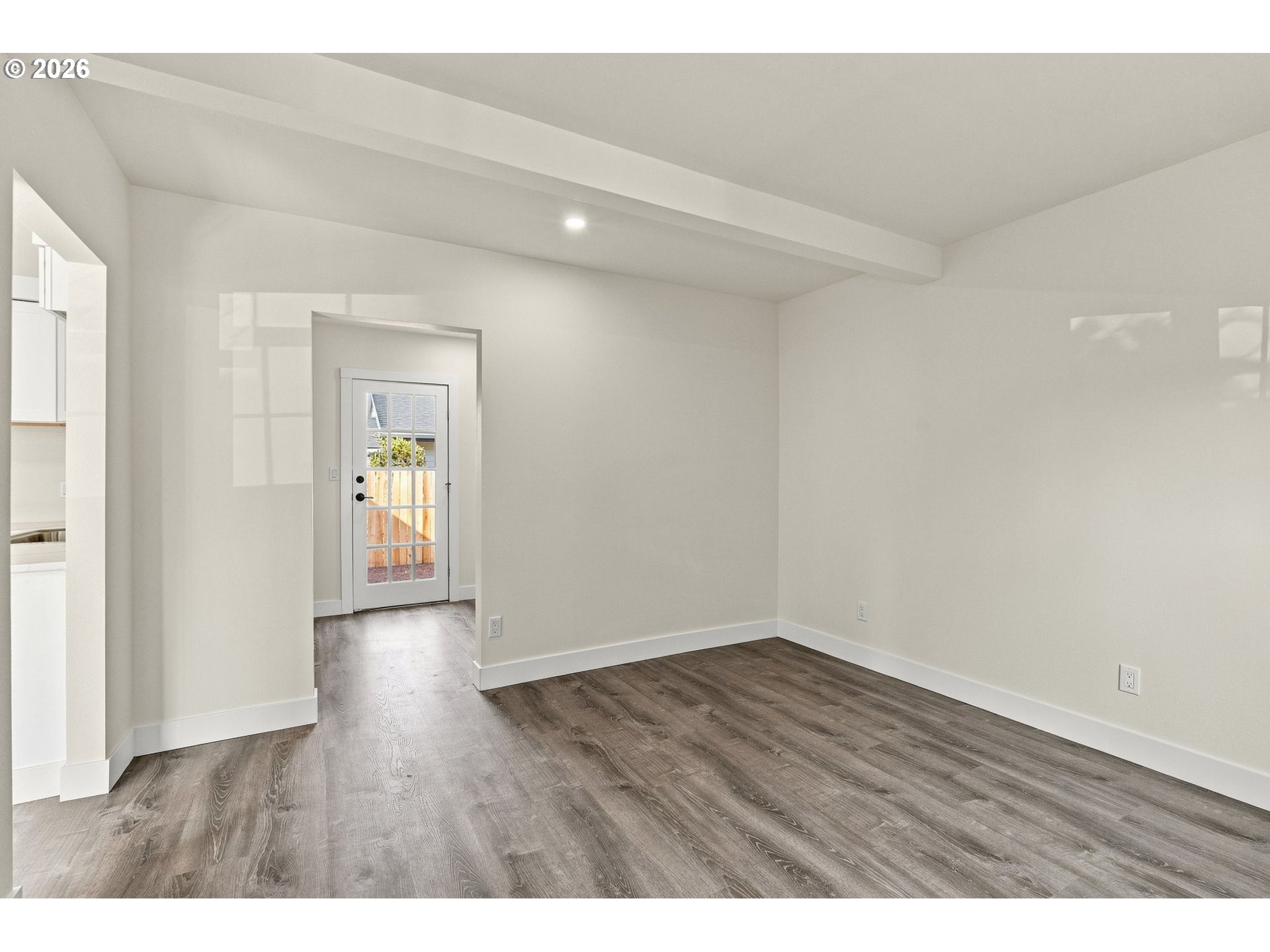 187 37th St Property Photo 16