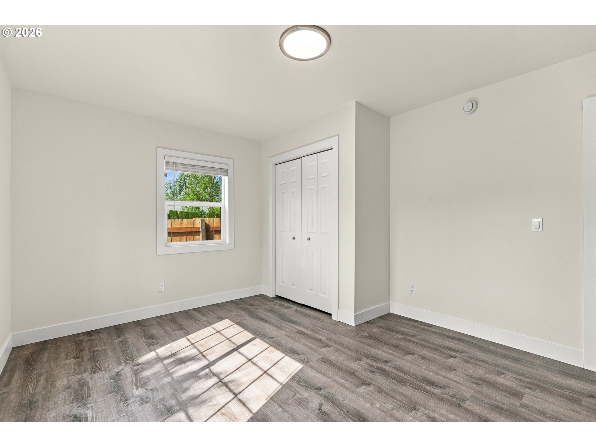 187 37th St Property Photo 21