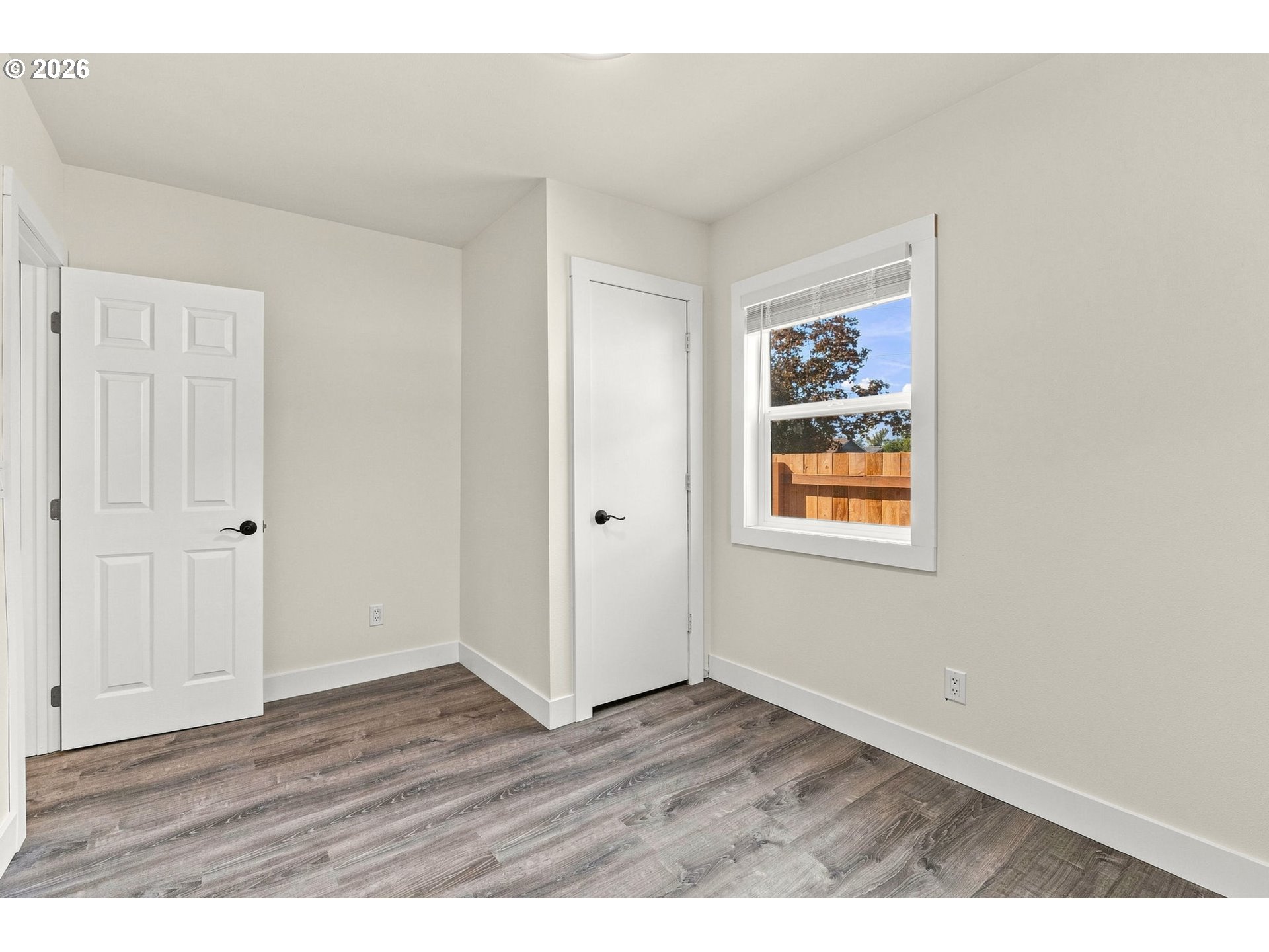 187 37th St Property Photo 23