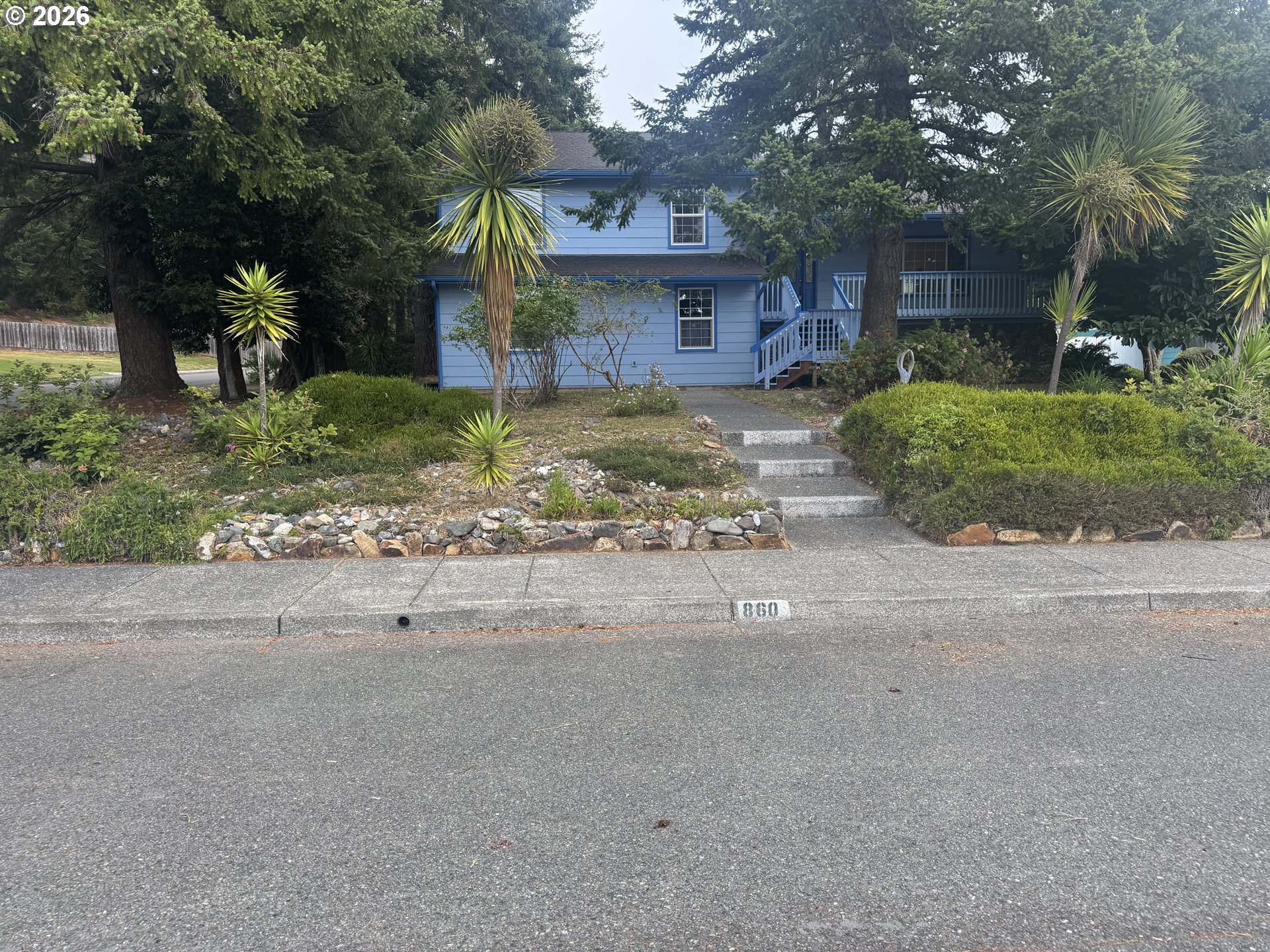 860 Jodee Ln Property Photo 3