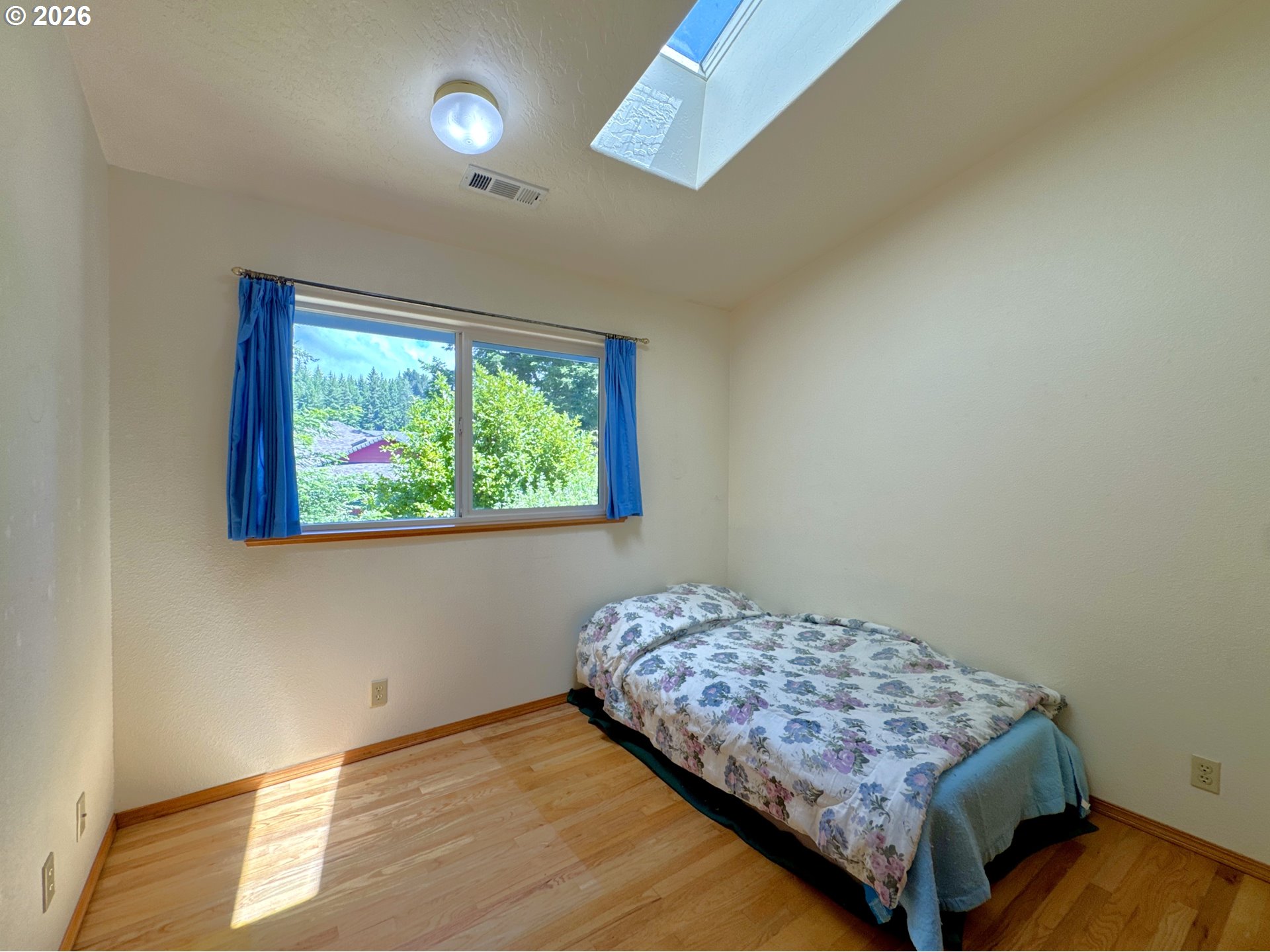 860 Jodee Ln Property Photo 22