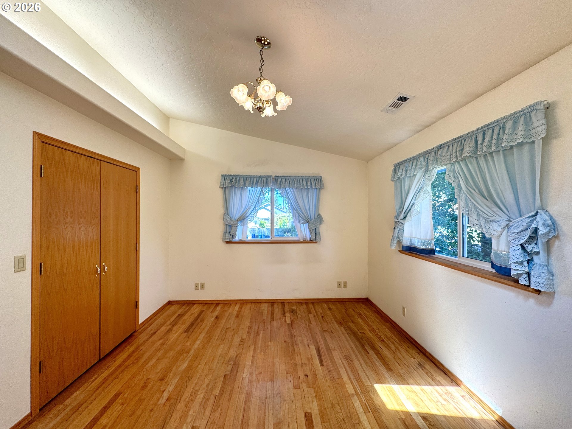 860 Jodee Ln Property Photo 23