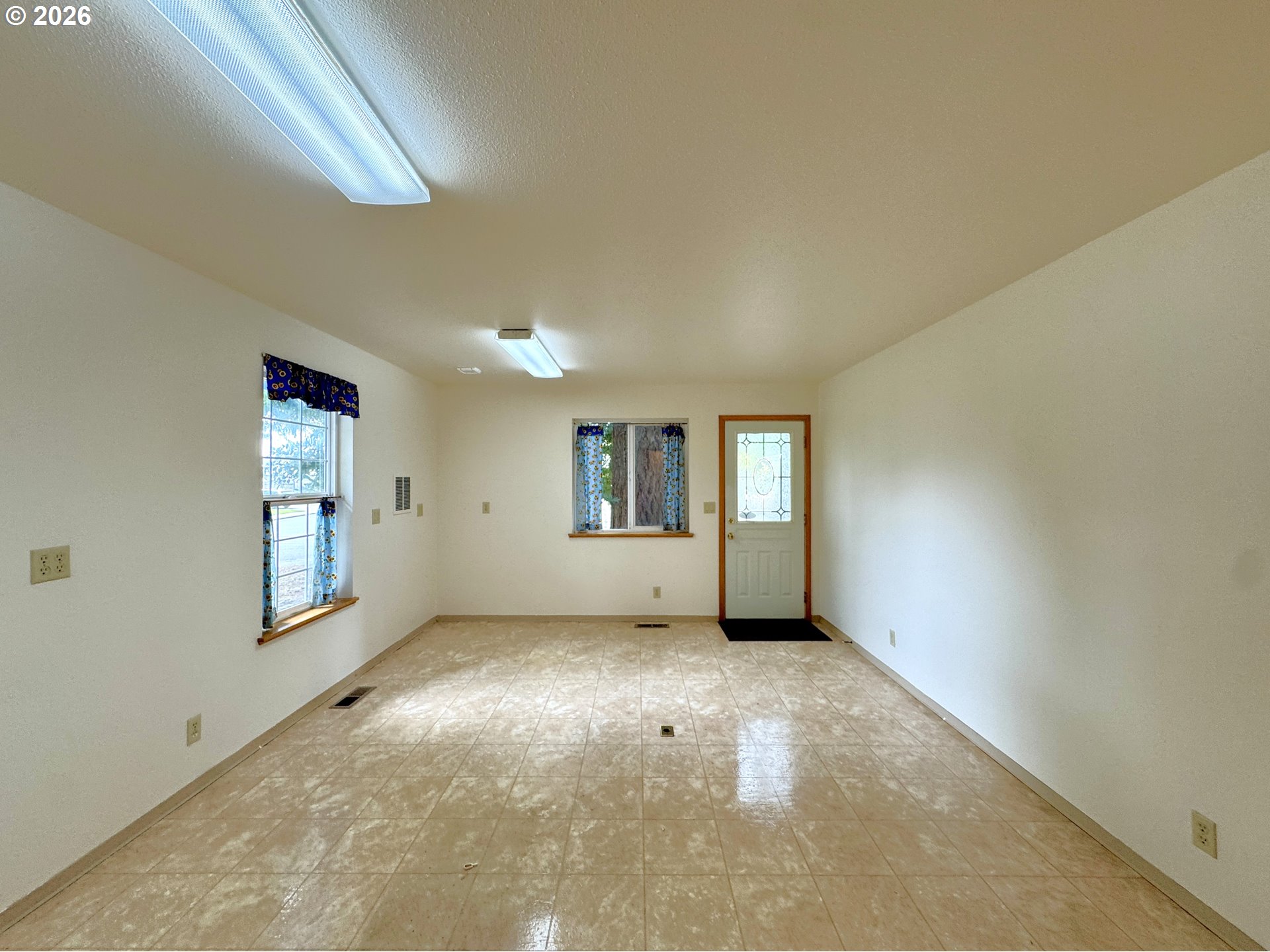 860 Jodee Ln Property Photo 28