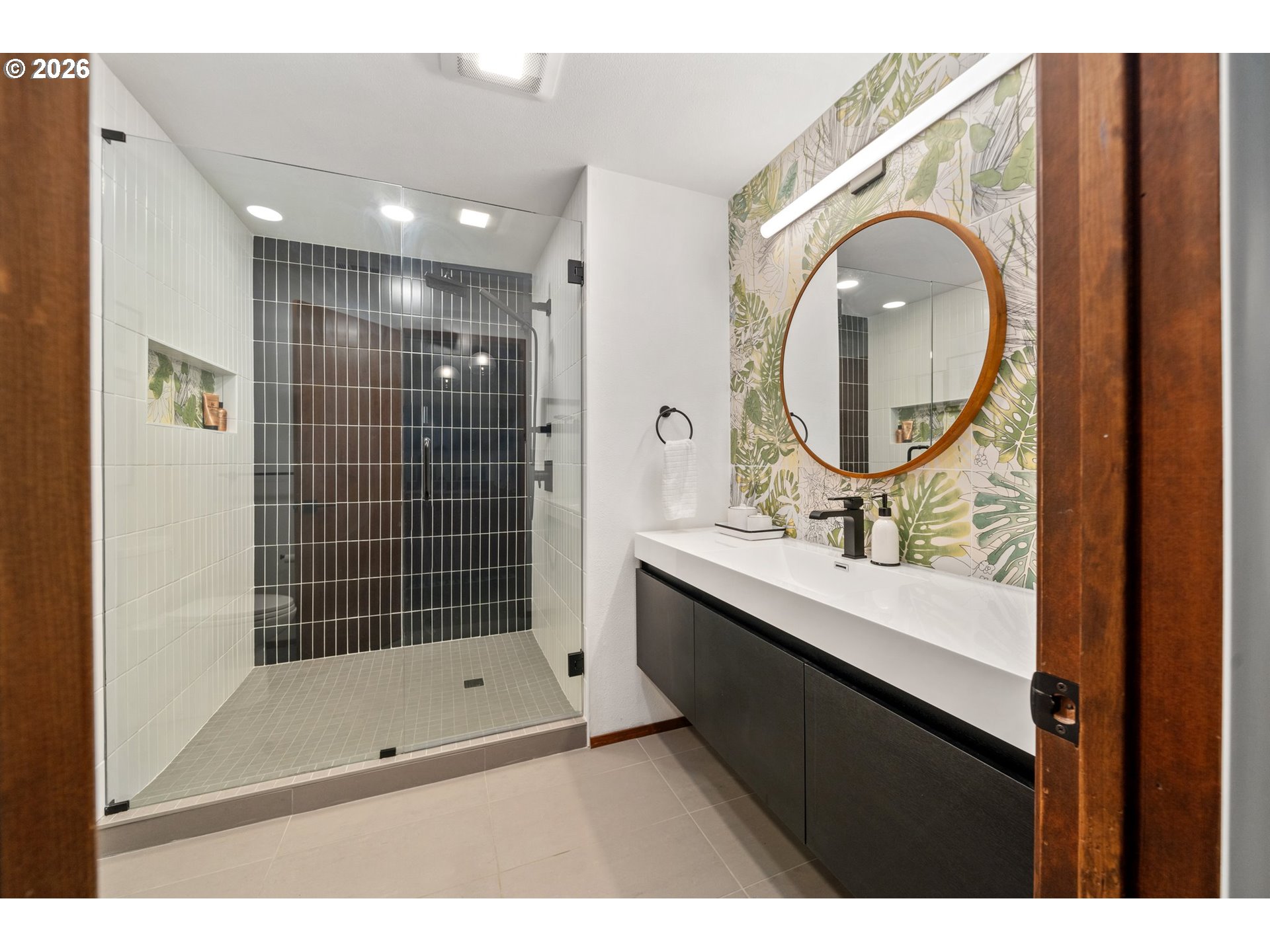 3777 Parkwood Way Property Photo 34