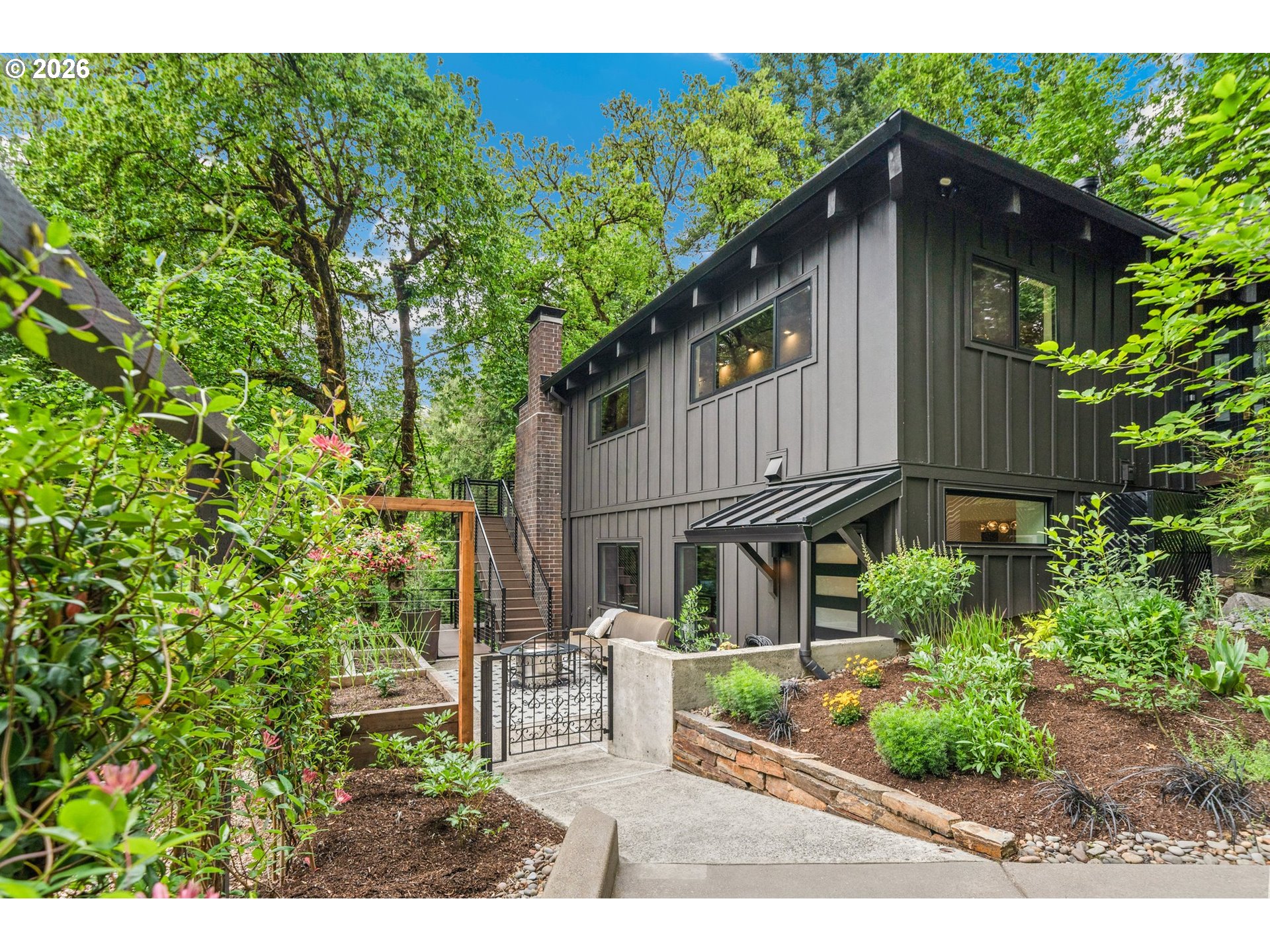 3777 Parkwood Way Property Photo 40