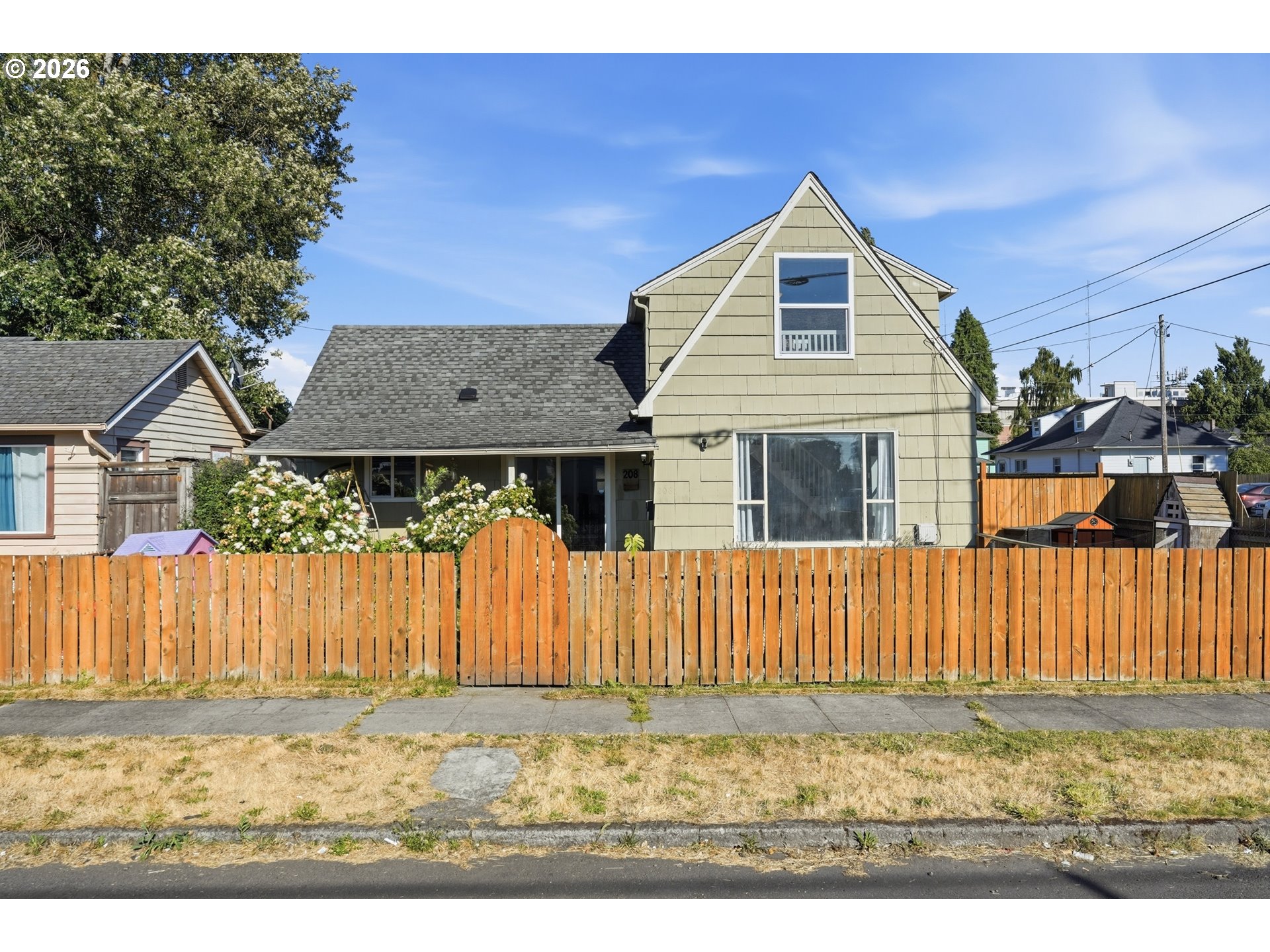208 Sw 3rd Ave Property Photo 1