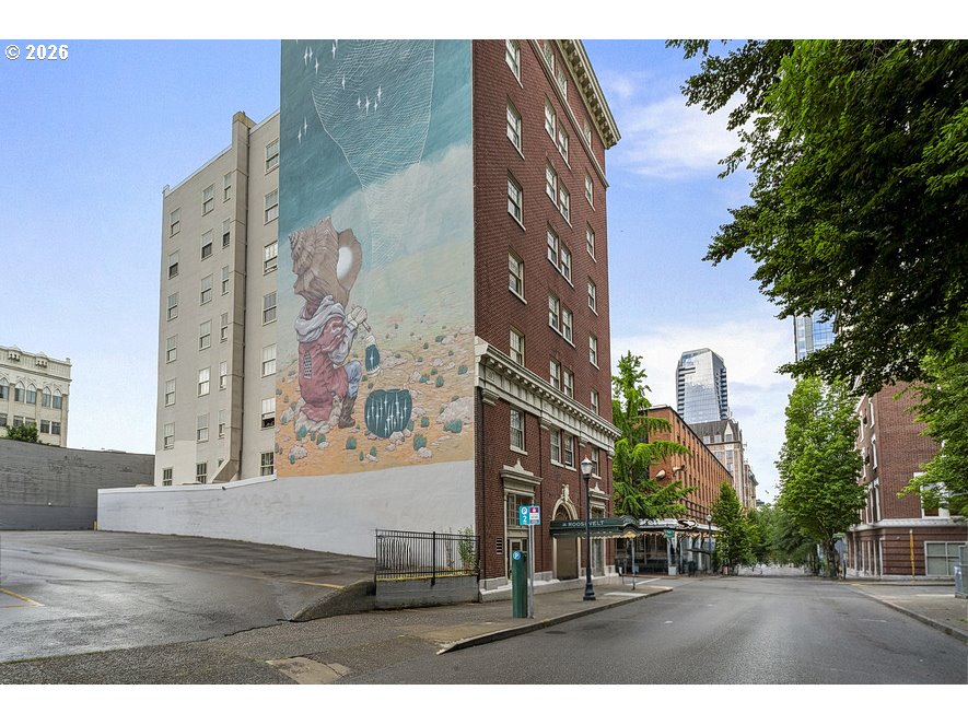 1005 Sw Park Ave 501 Property Photo 1