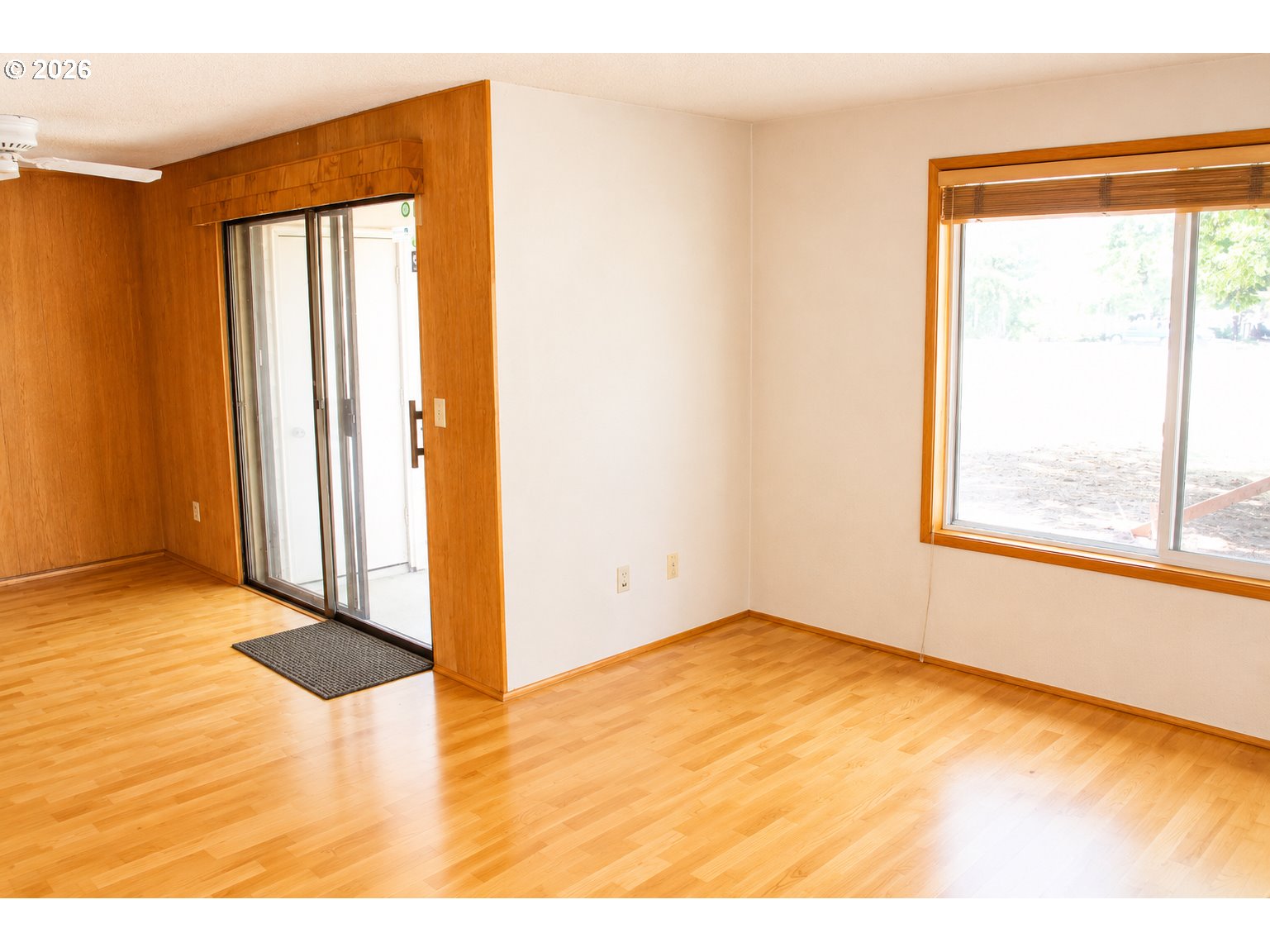 381 Ne Village Squire Ave 2 Property Photo 11
