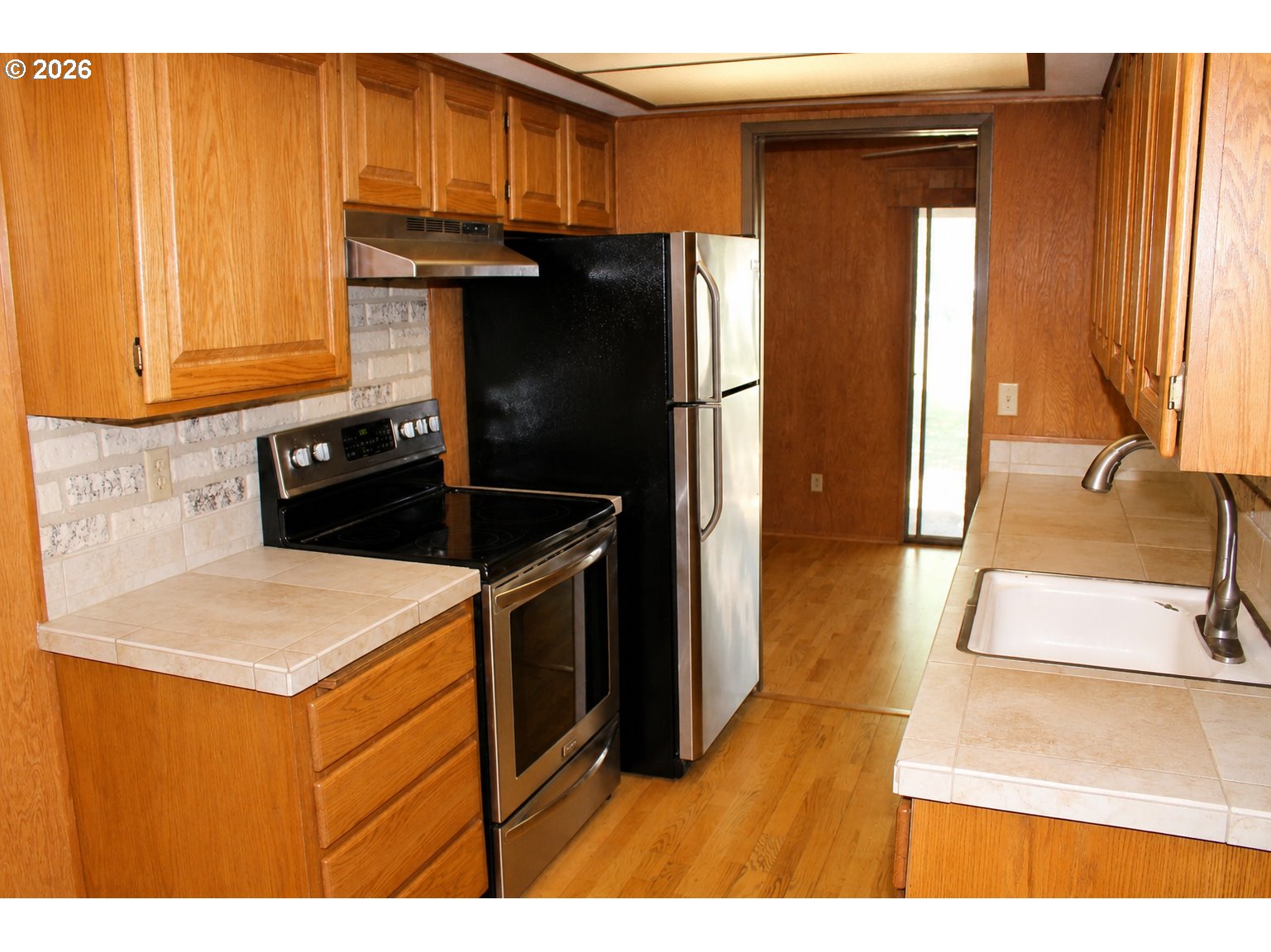 381 Ne Village Squire Ave 2 Property Photo 19