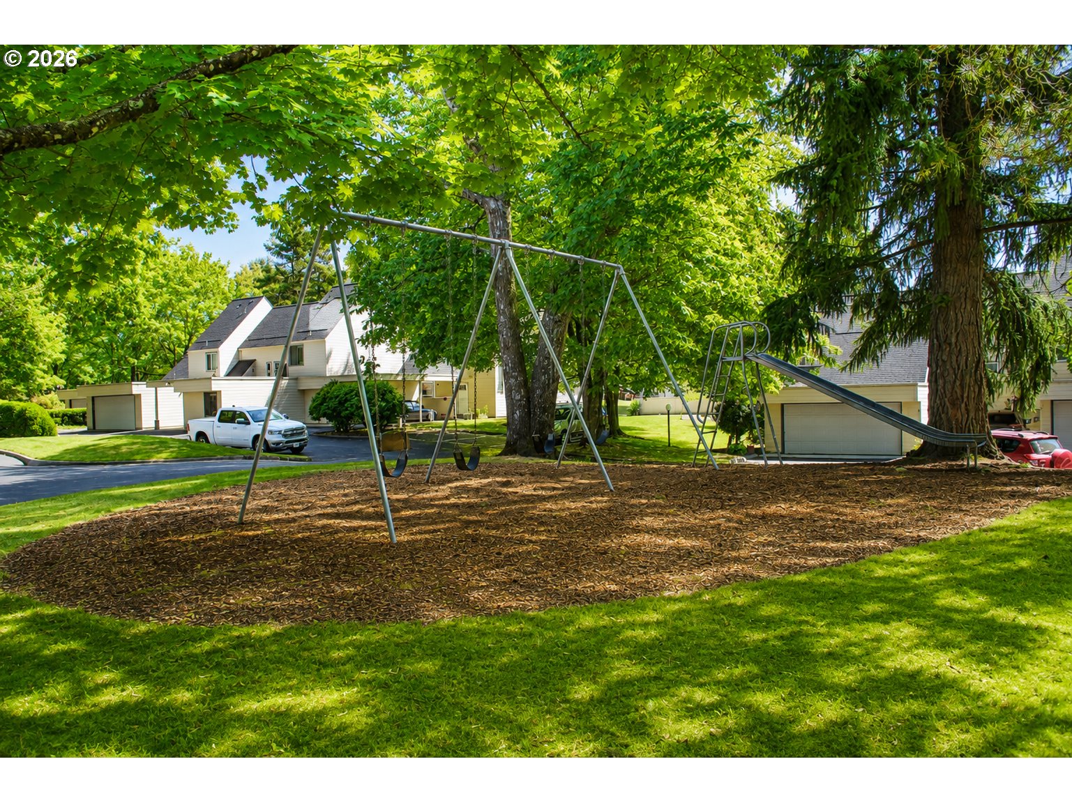 381 Ne Village Squire Ave 2 Property Photo 42
