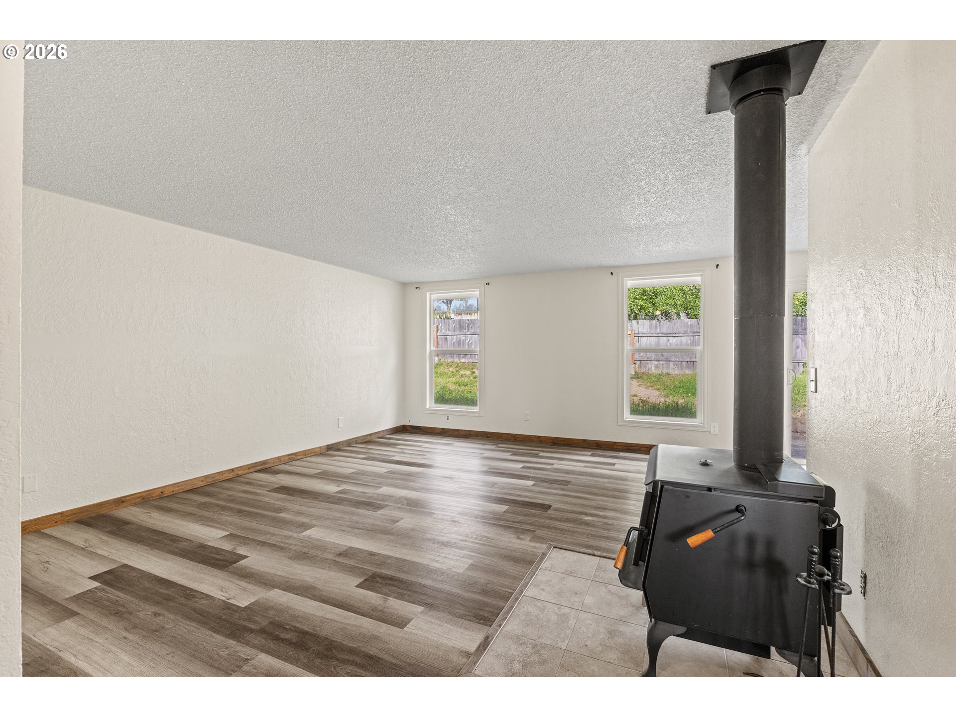 1816 Sunset Ct Property Photo 24
