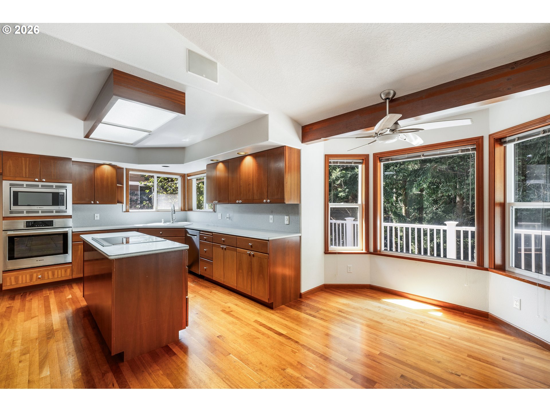 83534 Clear Lake Rd Property Photo 16