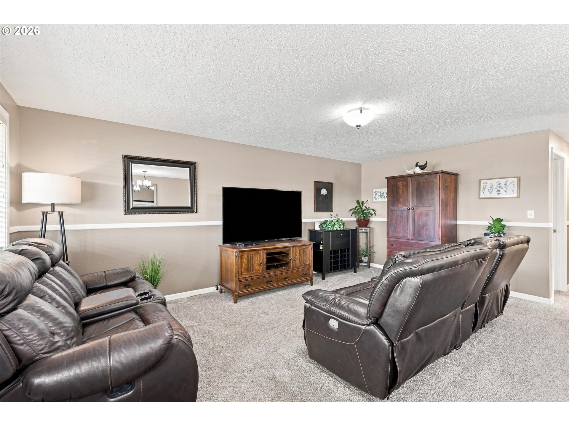 1323 Garden Way Property Photo 5
