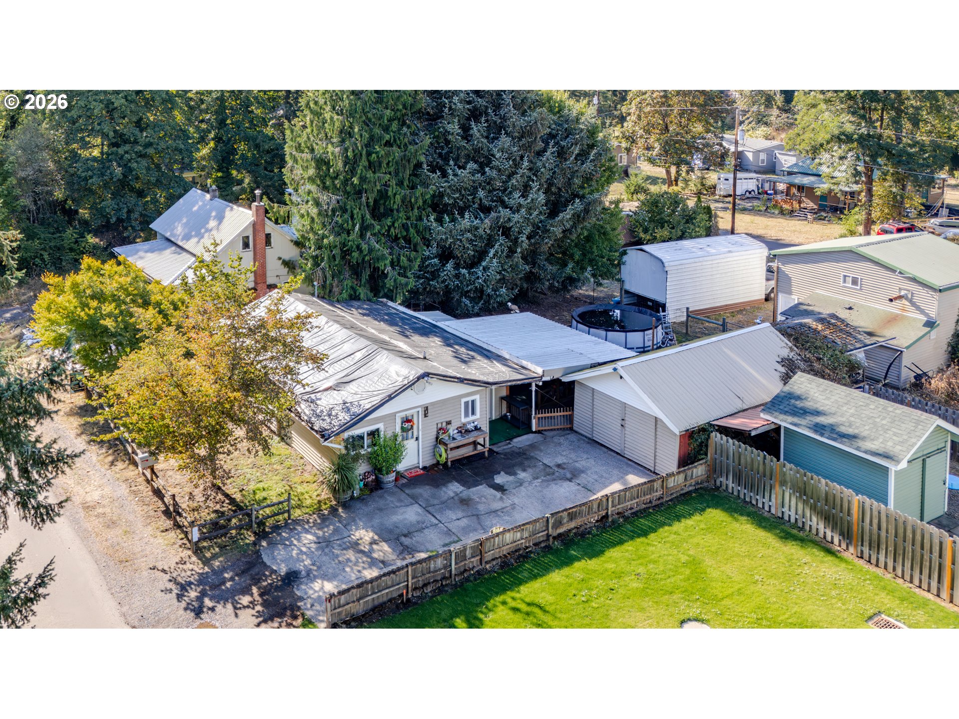 739 Nw River Rd Property Photo 1
