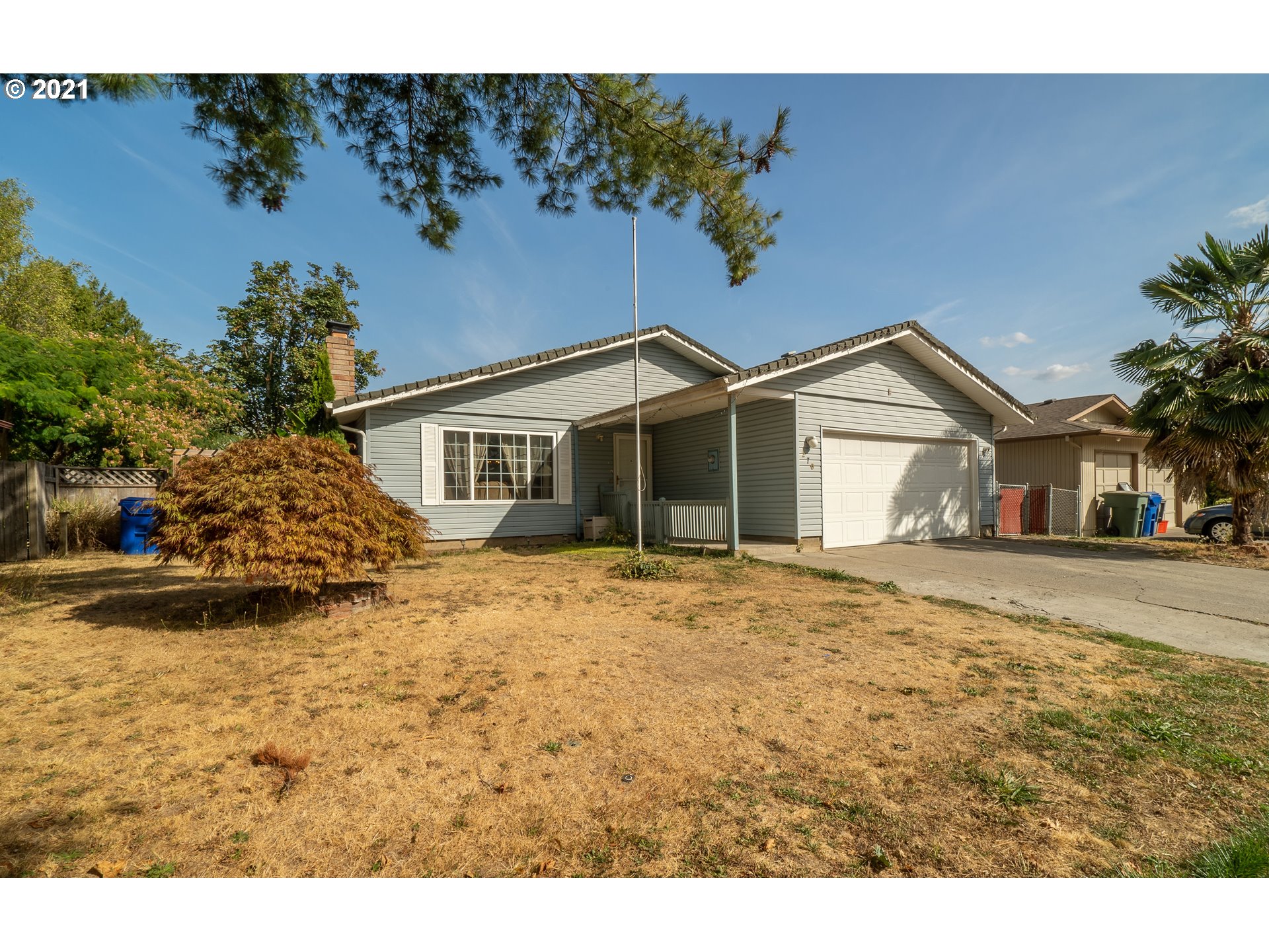 270 Brink Ct Property Photo 2