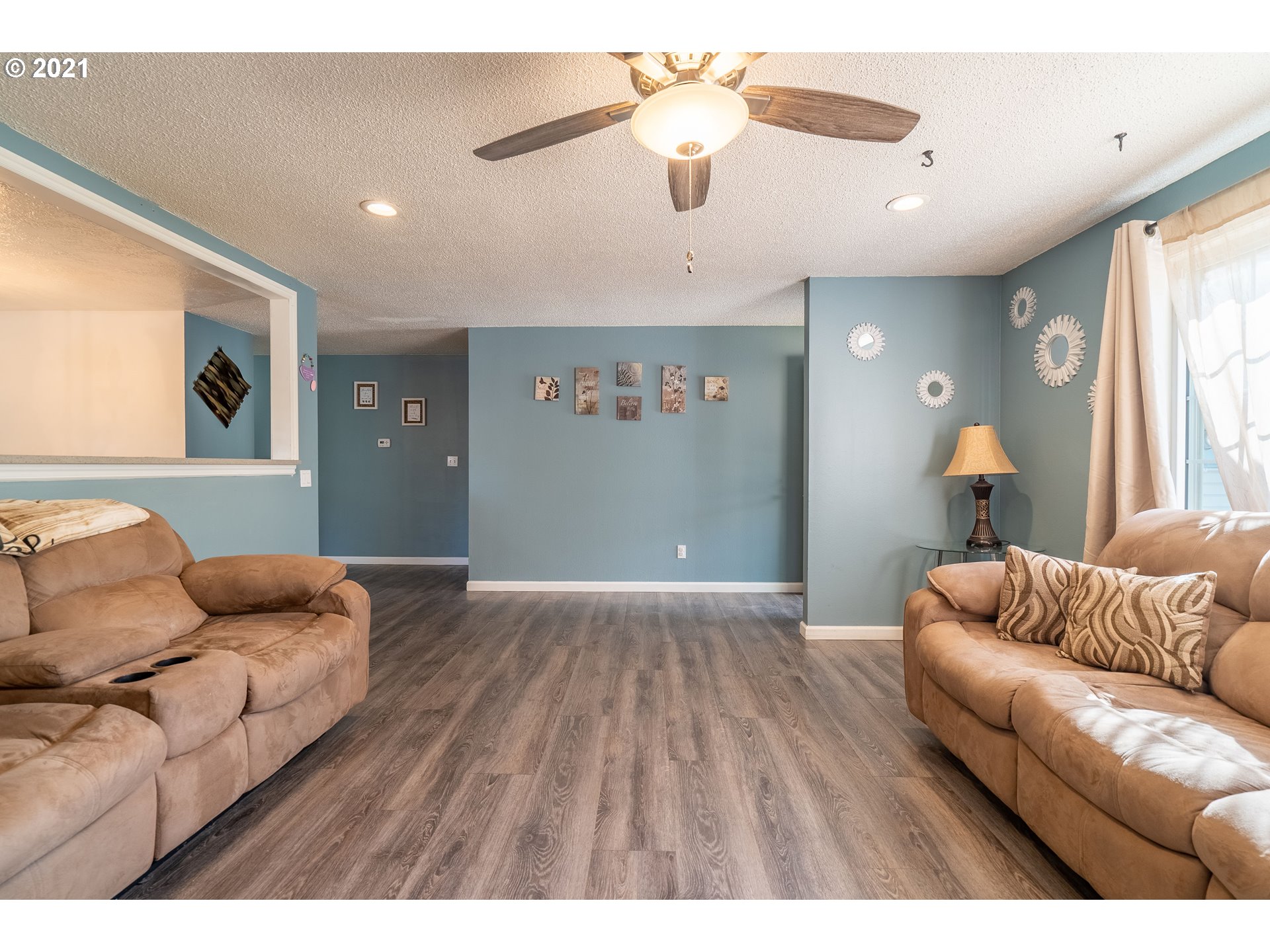 270 Brink Ct Property Photo 5