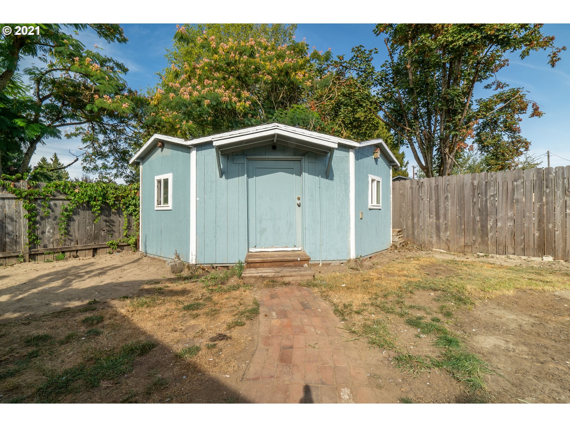 270 Brink Ct Property Photo 28