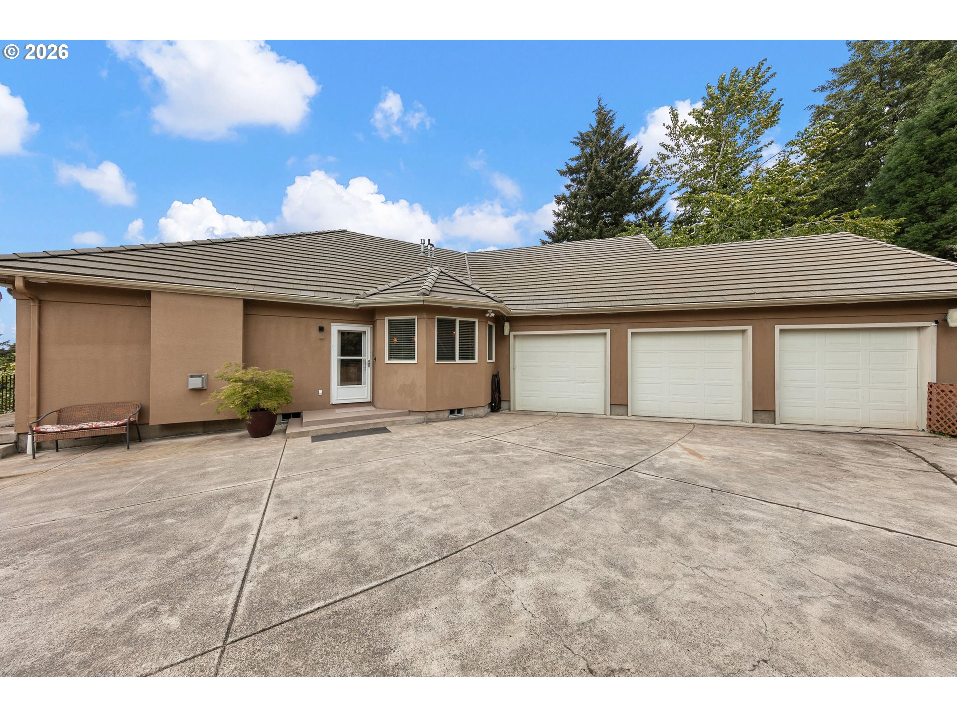 3147 Tanner Park Dr Property Photo 2