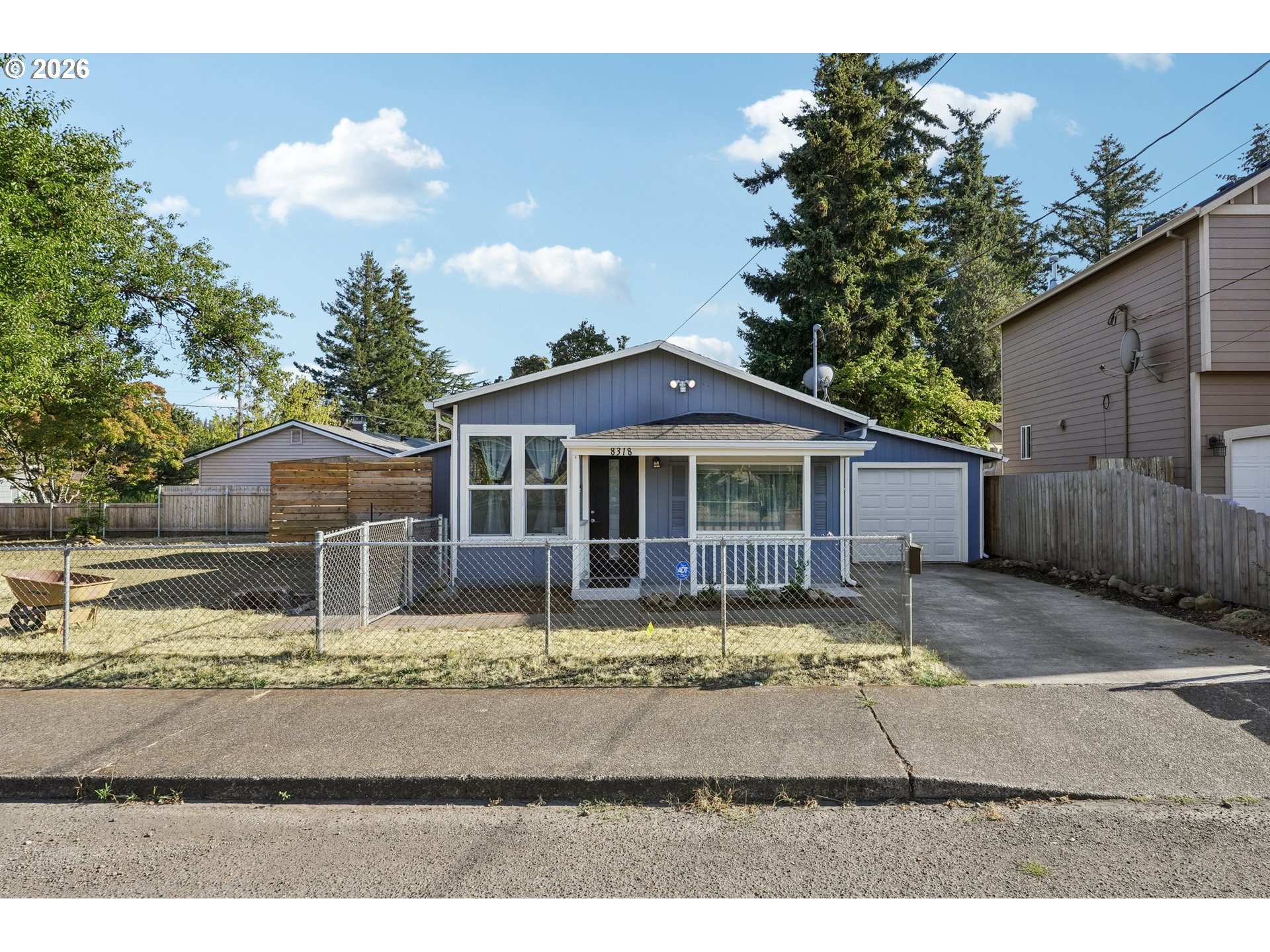 8318 SE KNAPP ST Property Photo 1