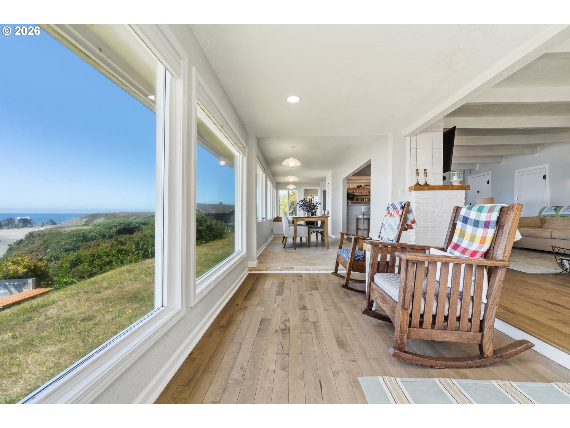 1370 Beach Loop Dr Property Photo 16