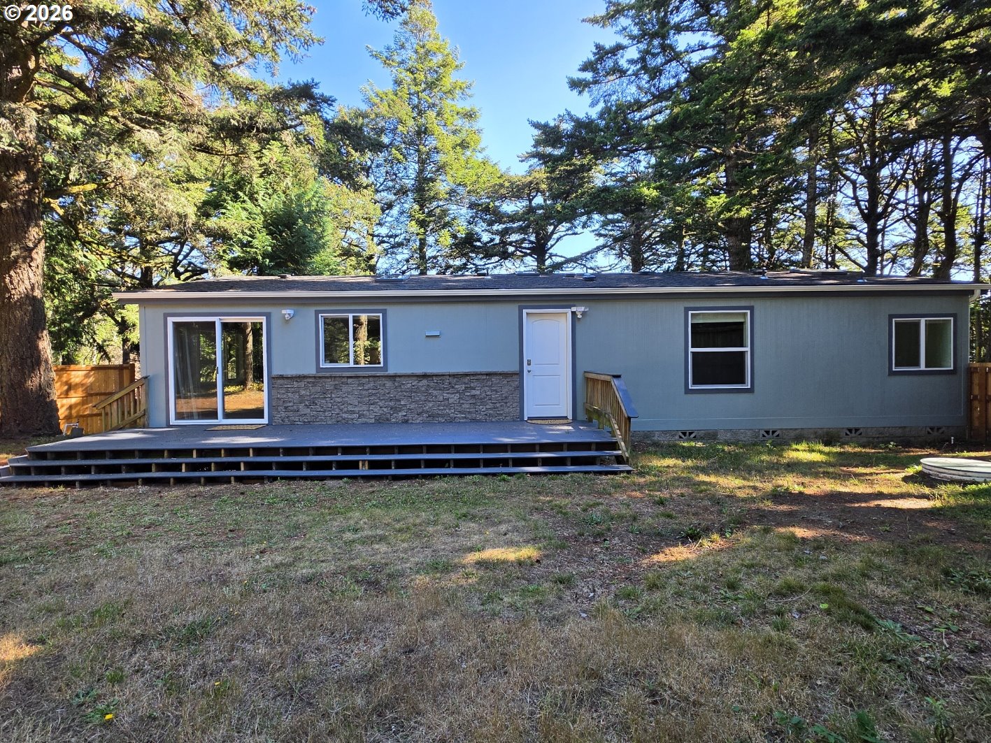 42371 Parkwood Dr Property Photo 1