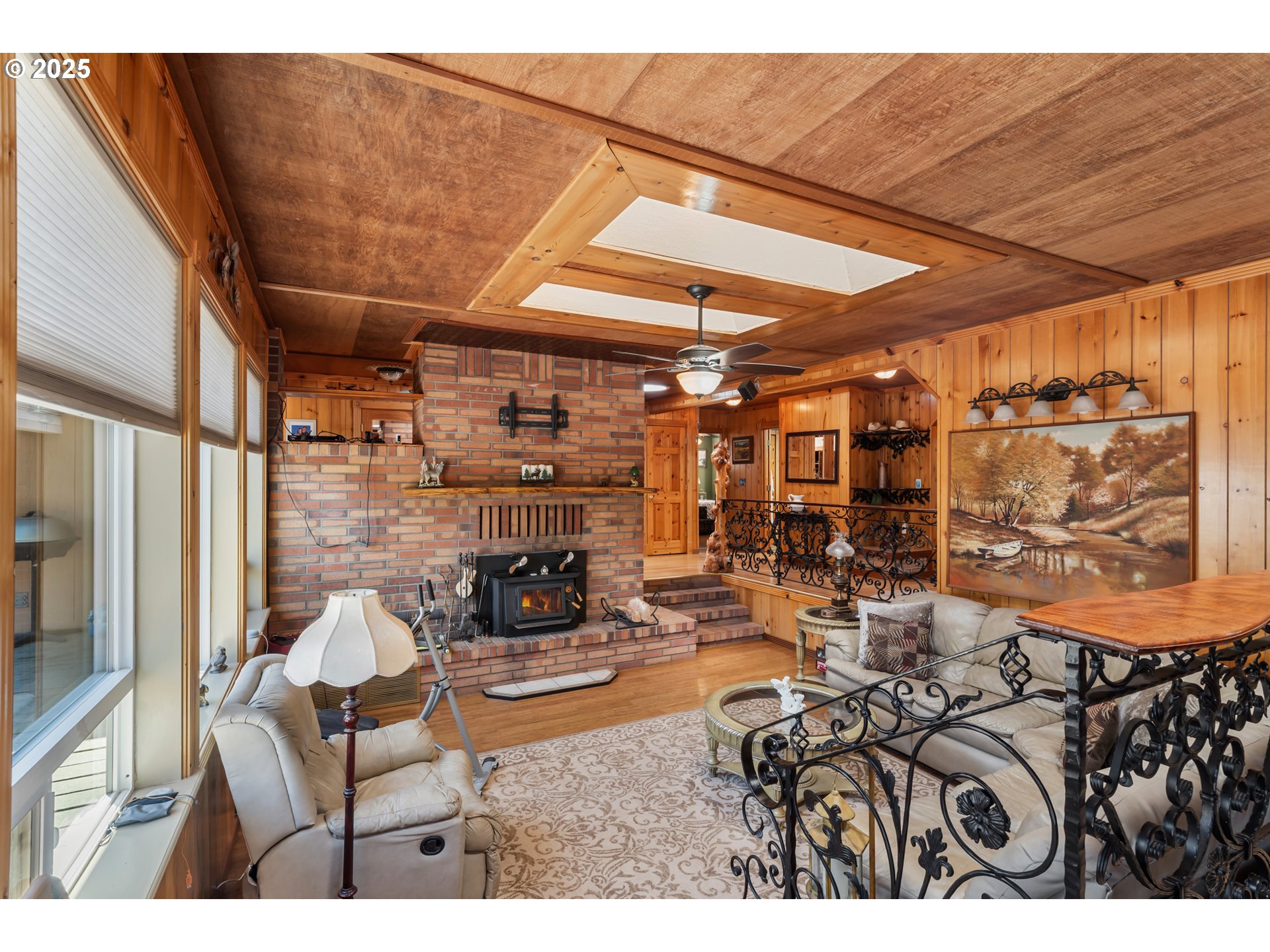 520 Brimstone Rd Property Photo 2
