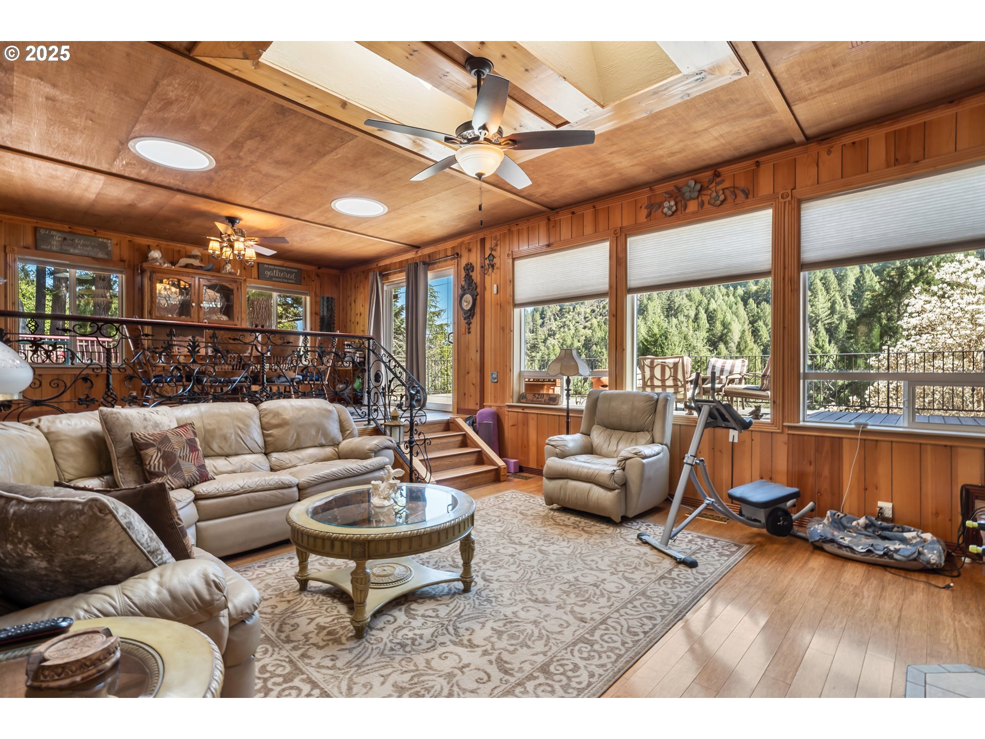 520 Brimstone Rd Property Photo 3