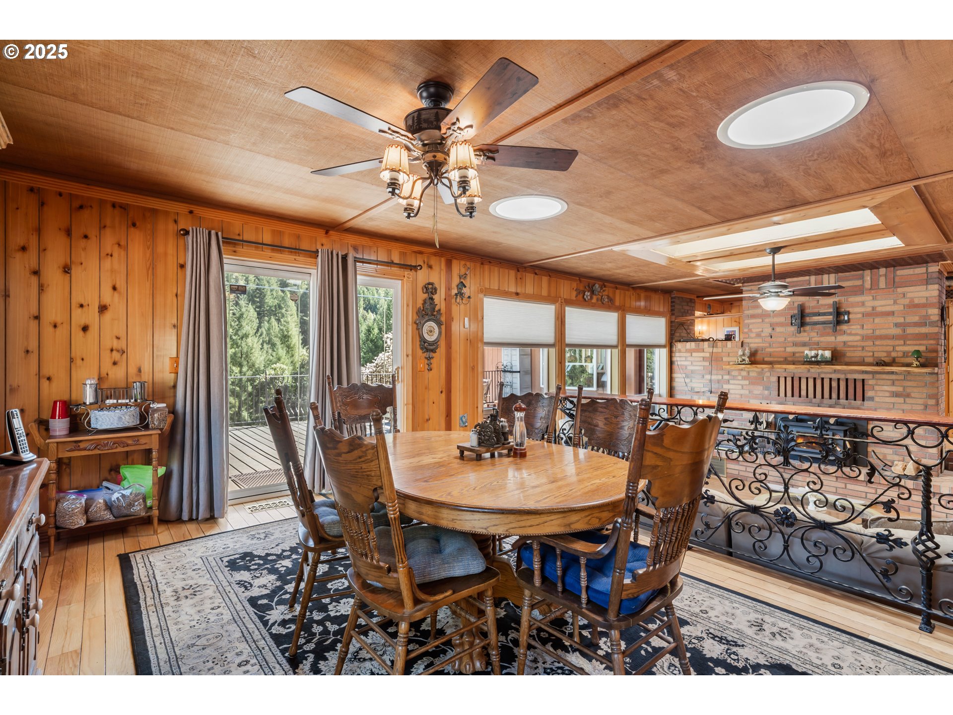 520 Brimstone Rd Property Photo 8
