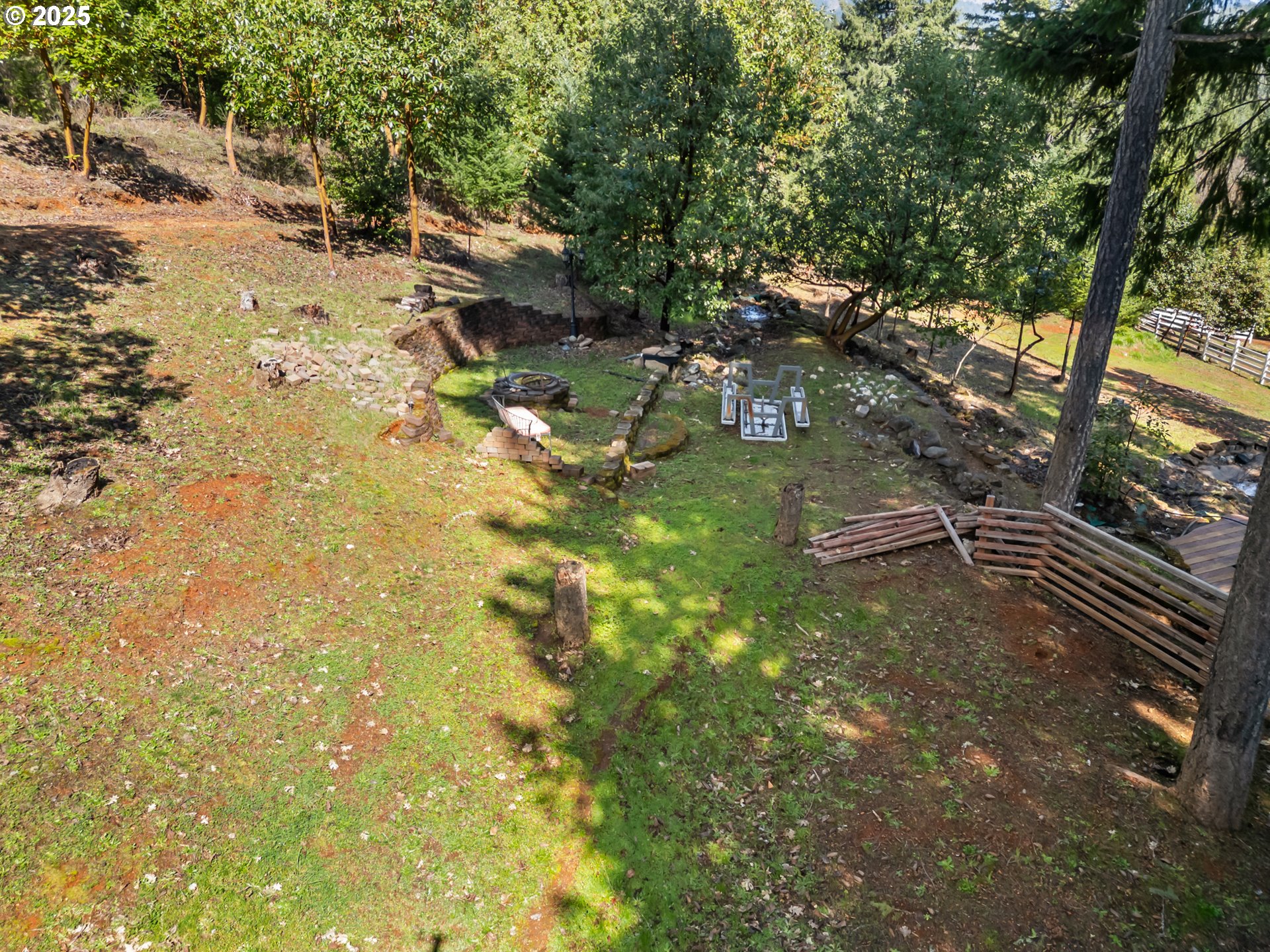 520 Brimstone Rd Property Photo 28