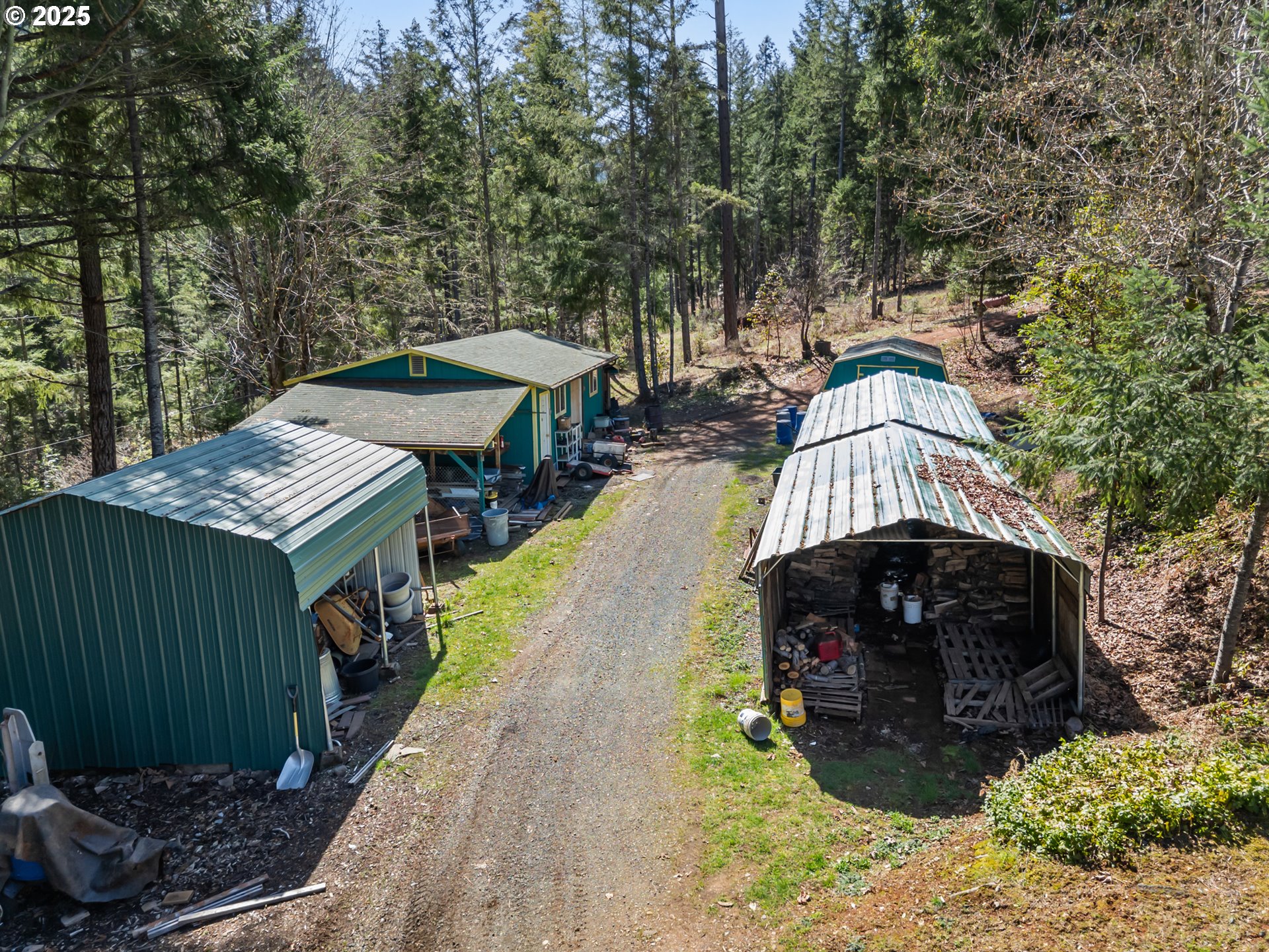 520 Brimstone Rd Property Photo 32