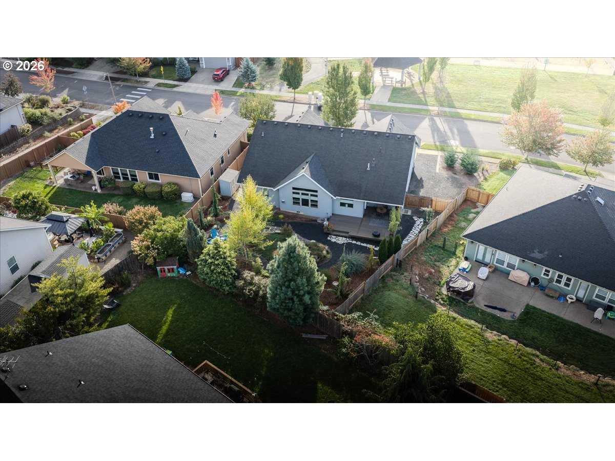 1539 Lakeview Dr Property Photo 18