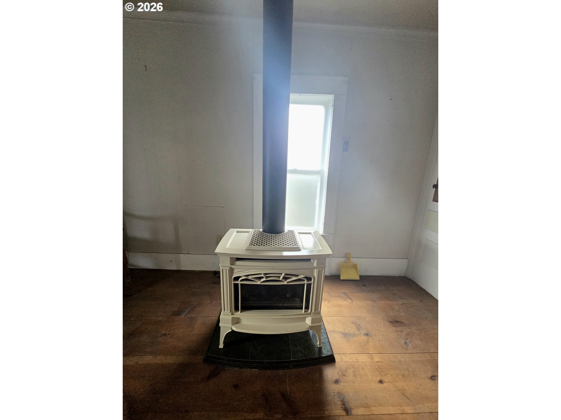 303 N Oregon St Property Photo 11