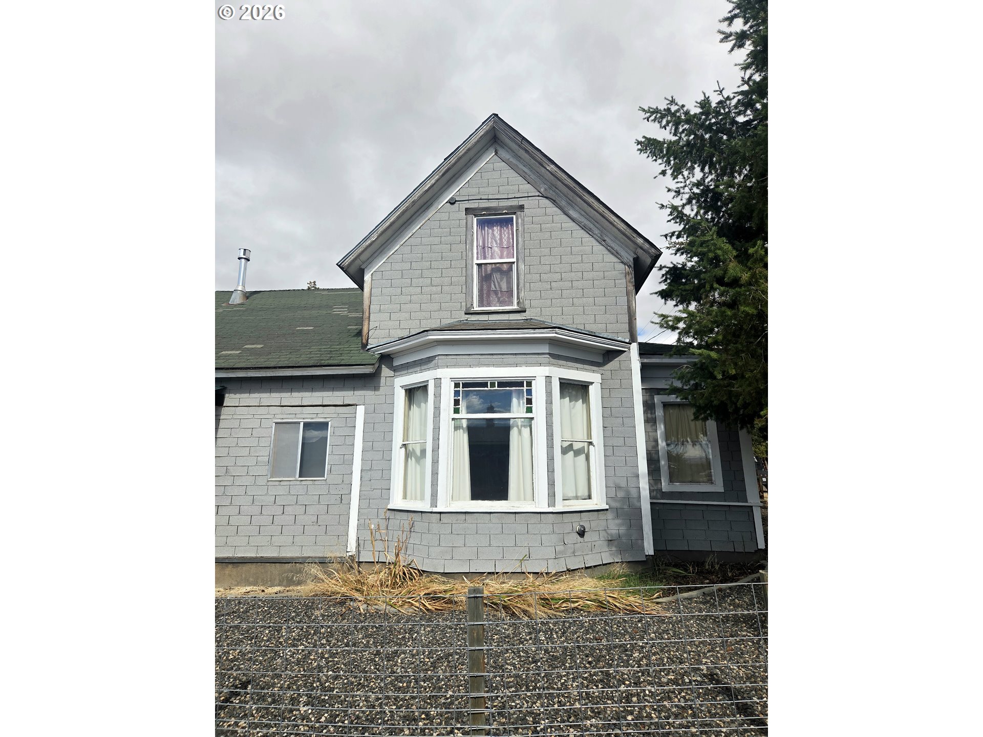 303 N Oregon St Property Photo 34