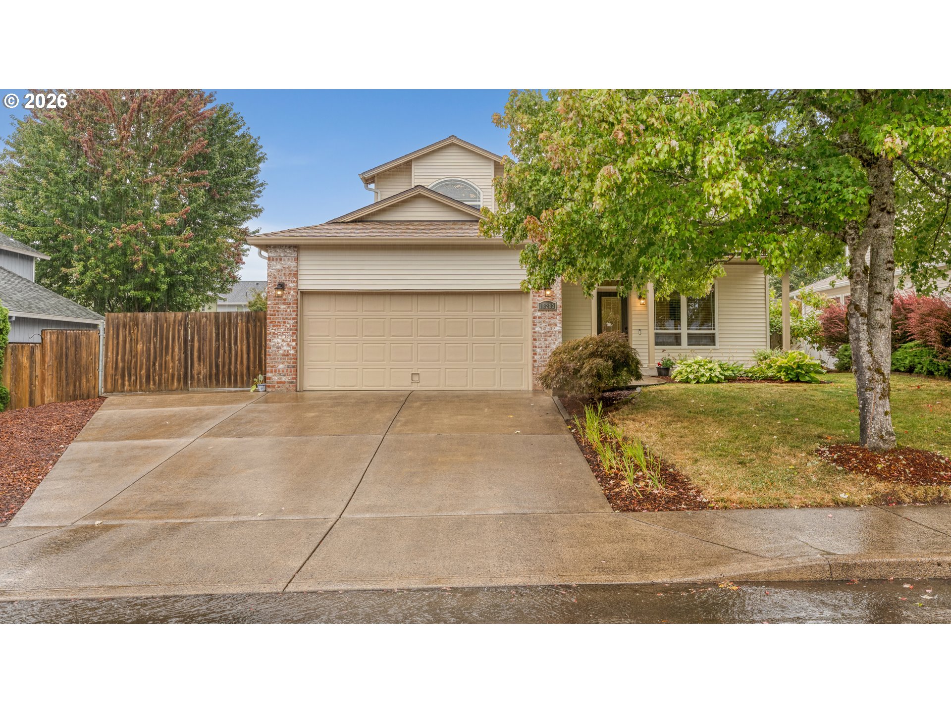 18283 Davis St Property Photo 3