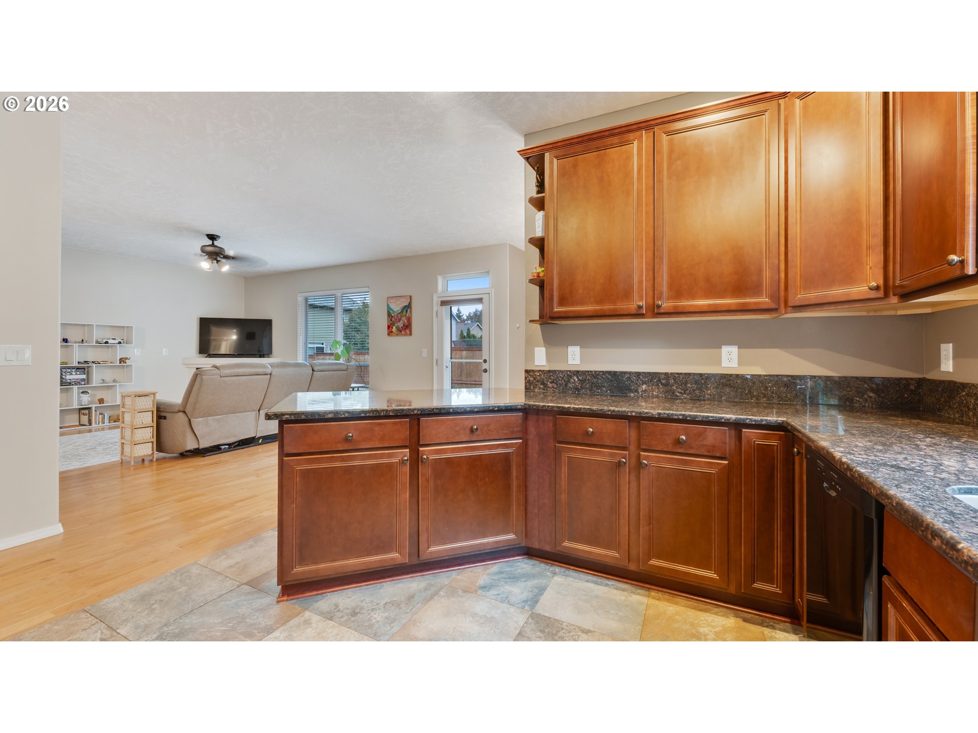 18283 Davis St Property Photo 12