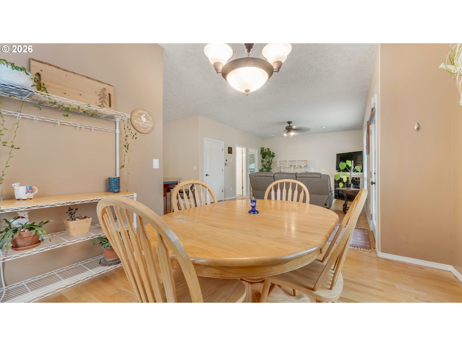 18283 Davis St Property Photo 15