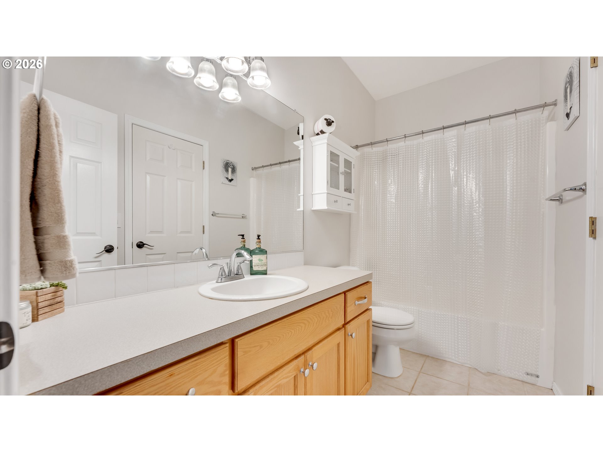 18283 Davis St Property Photo 22