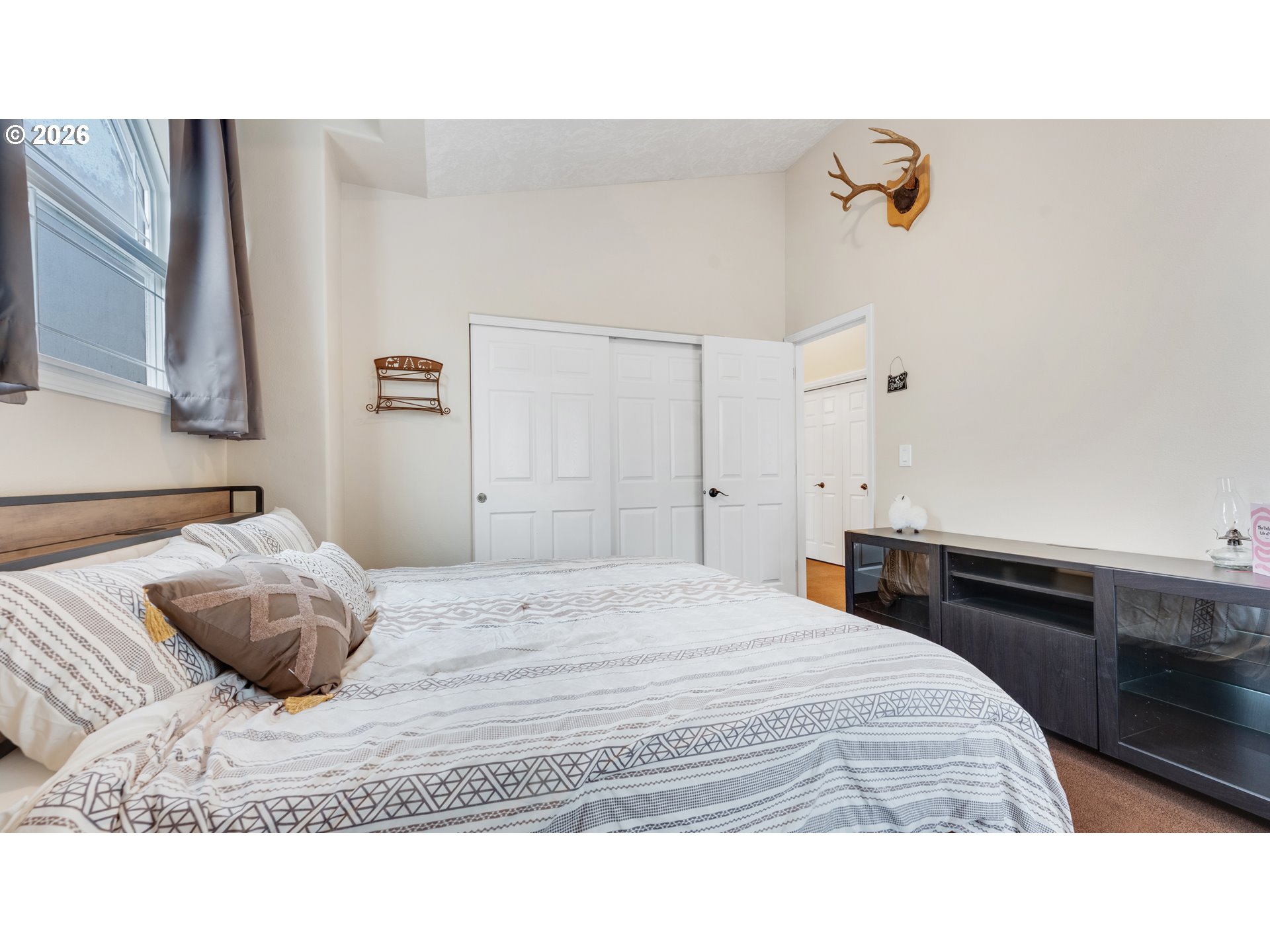 18283 Davis St Property Photo 32