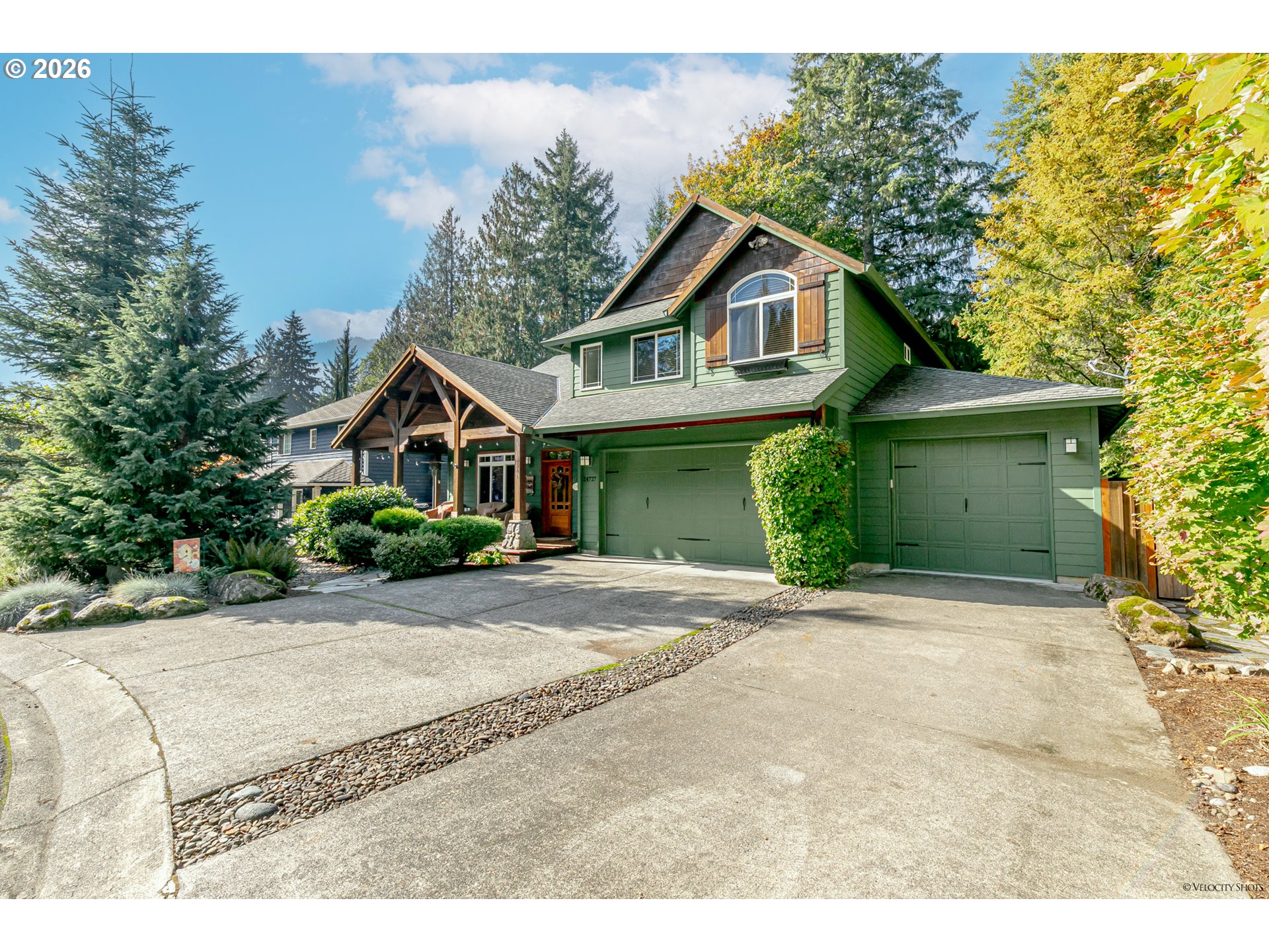 24727 E Mckenzie Valley Ct Property Photo 3