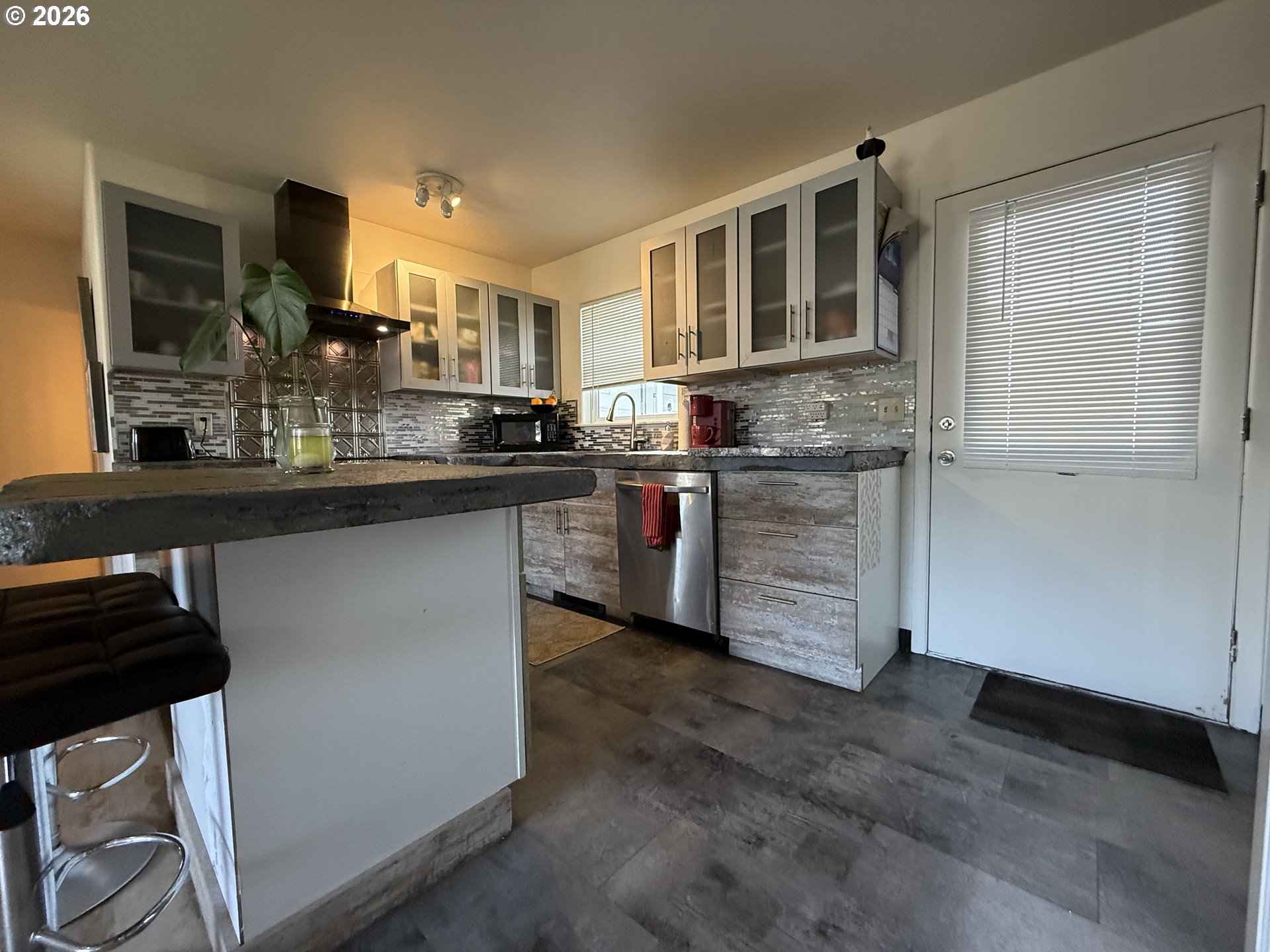 515 Pacific Ave Property Photo 12