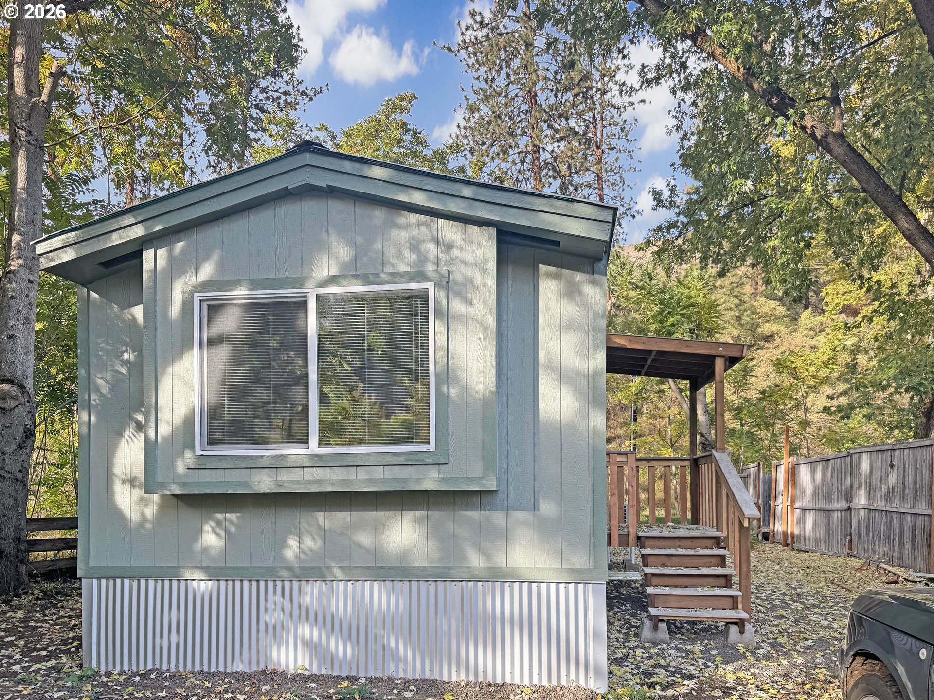 53945 Highway 86 Property Photo 3