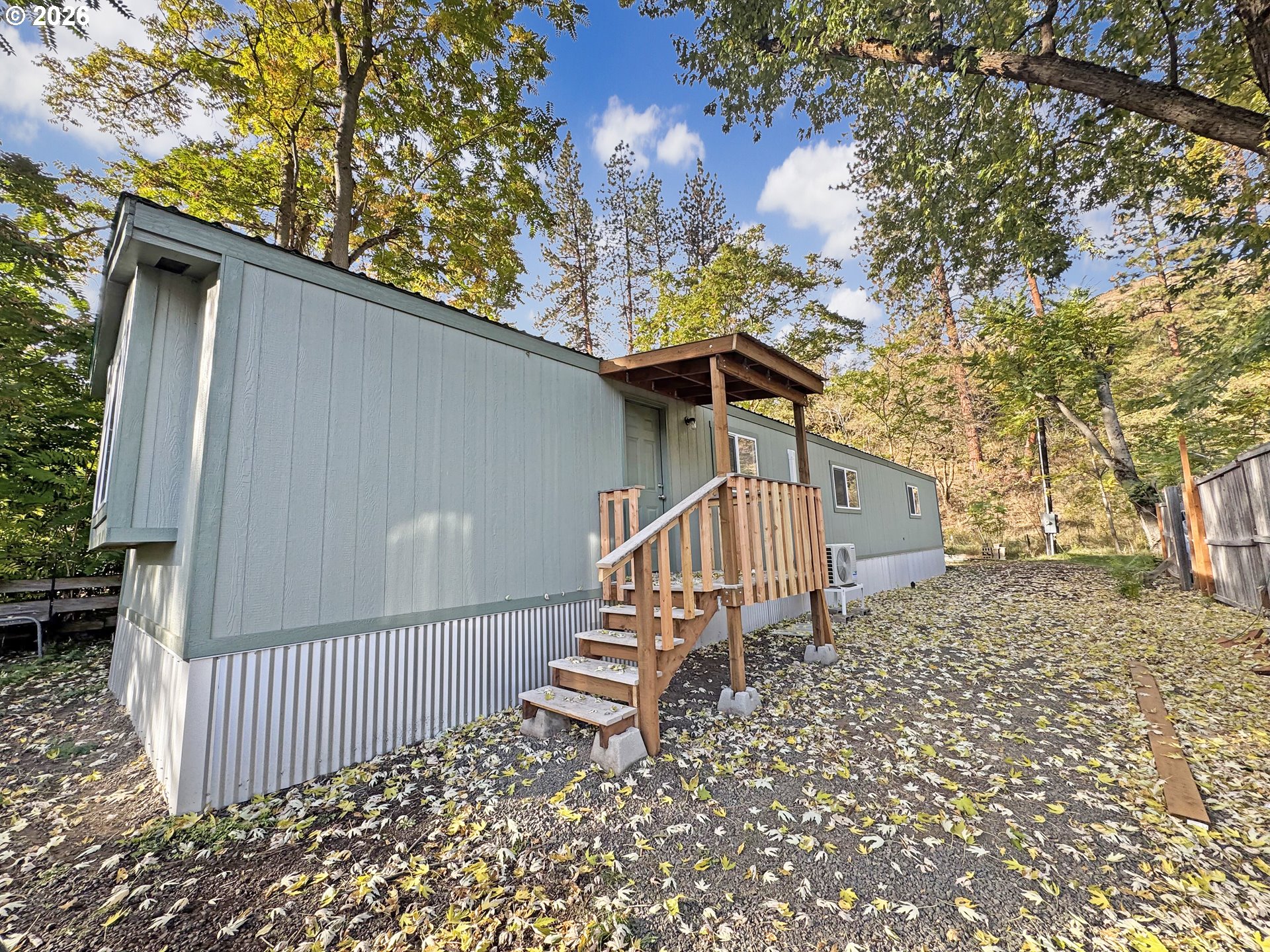 53945 Highway 86 Property Photo 5