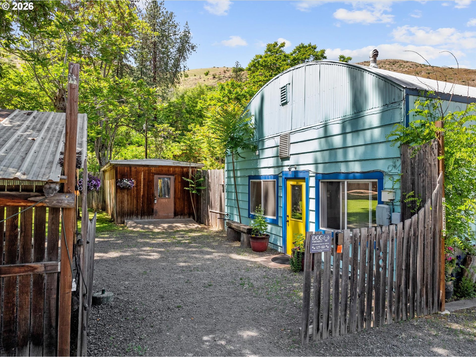 53945 Highway 86 Property Photo 14
